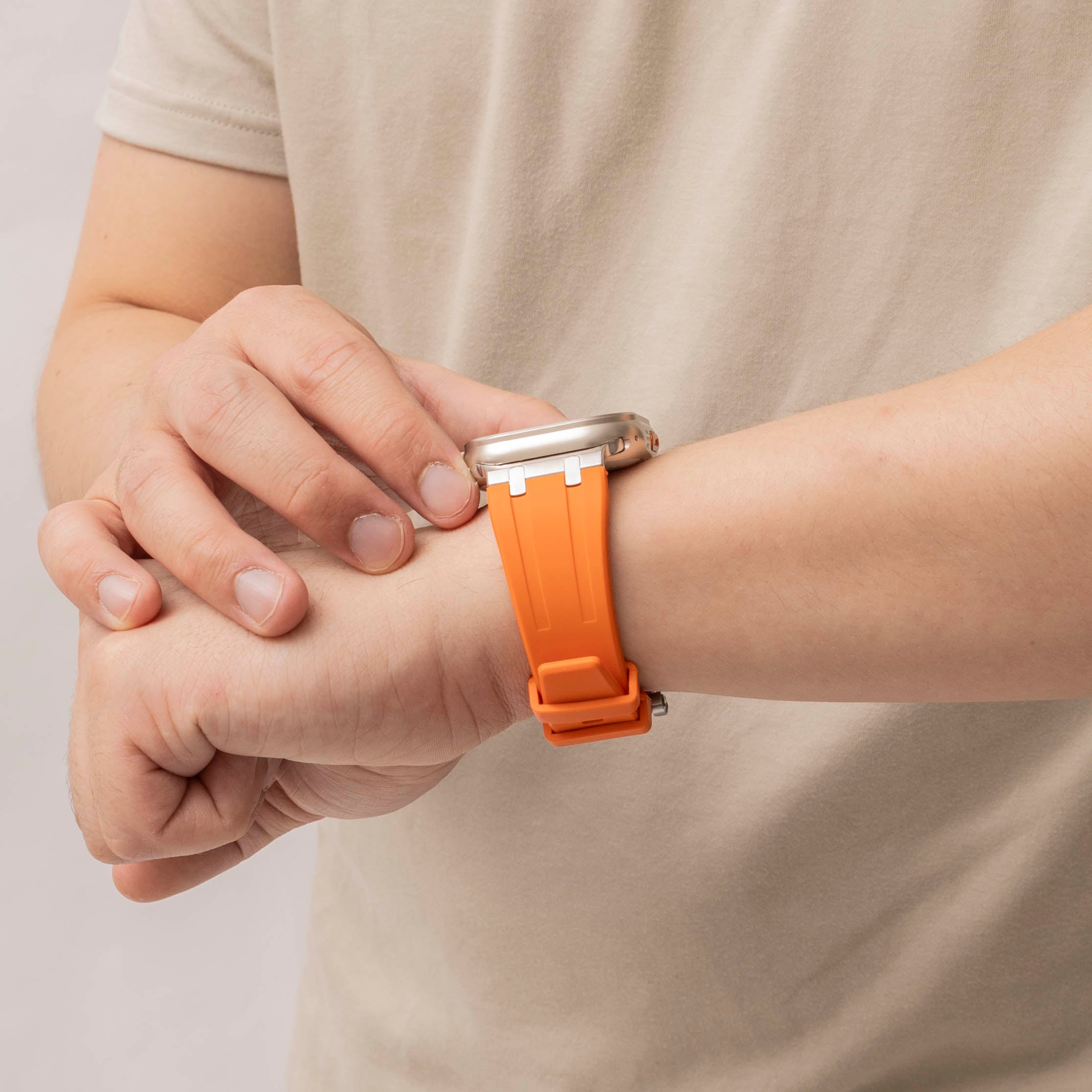 Bandz Bracelet silicone 'Luxe Liquid' Apple Watch Ultra (orange avec argent)