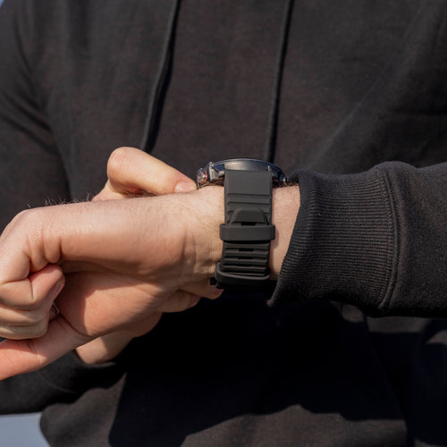 Bandz Bracelet en silicone avec boucle Garmin Quatix 3 / 6x / 7x Solar (noir)
