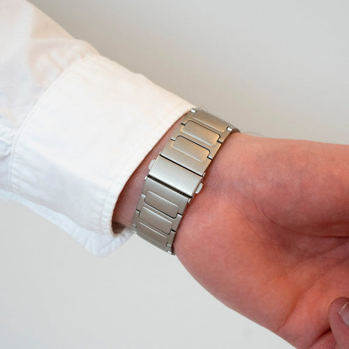 Titanium Strap 'One Push', lifestyle photo