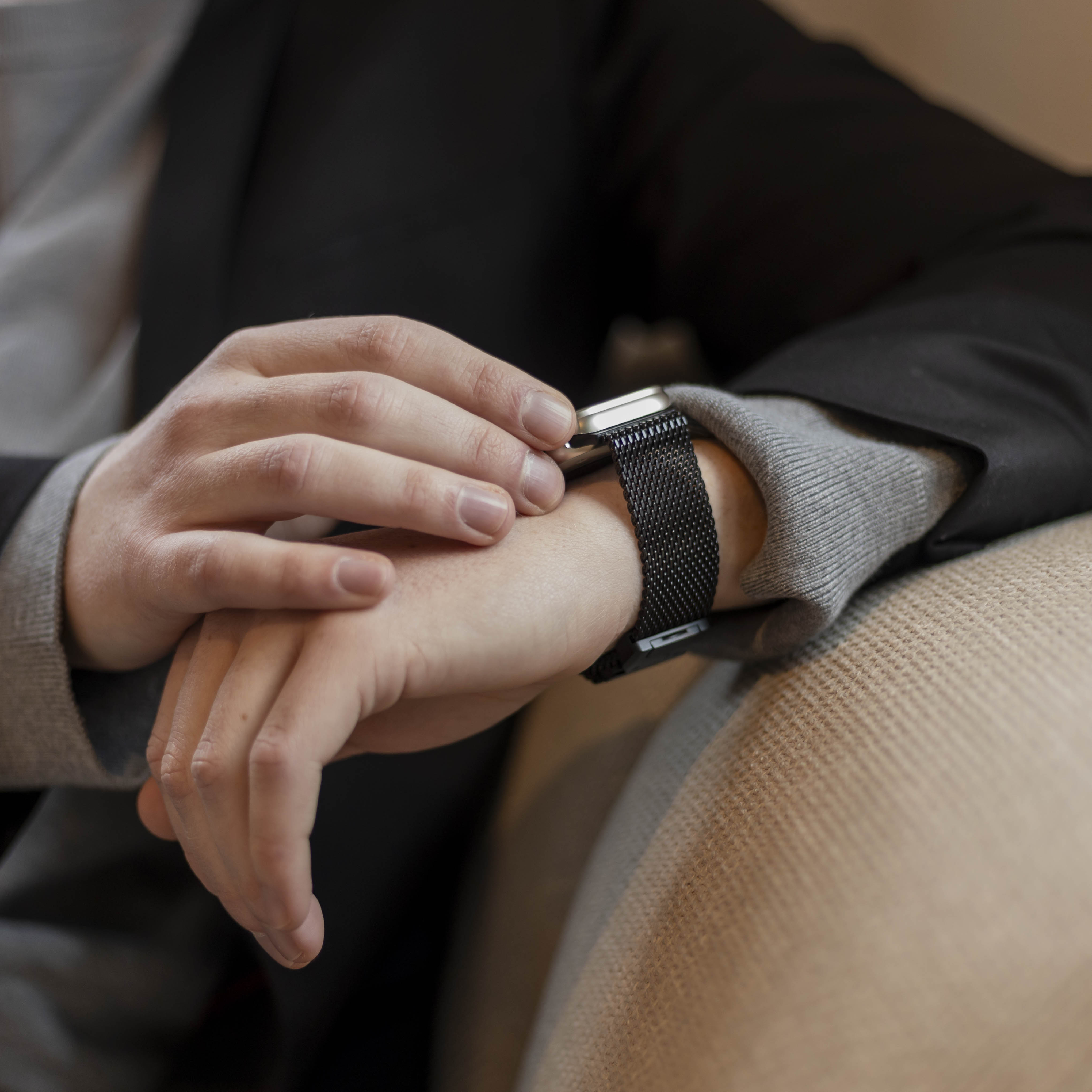 Bandz Apple Watch Ultra Milanese Loop Strap P-Buckle (Black)