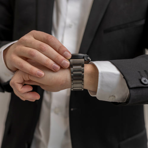 Magnetic Titanium Strap, graphite, lifestyle photo