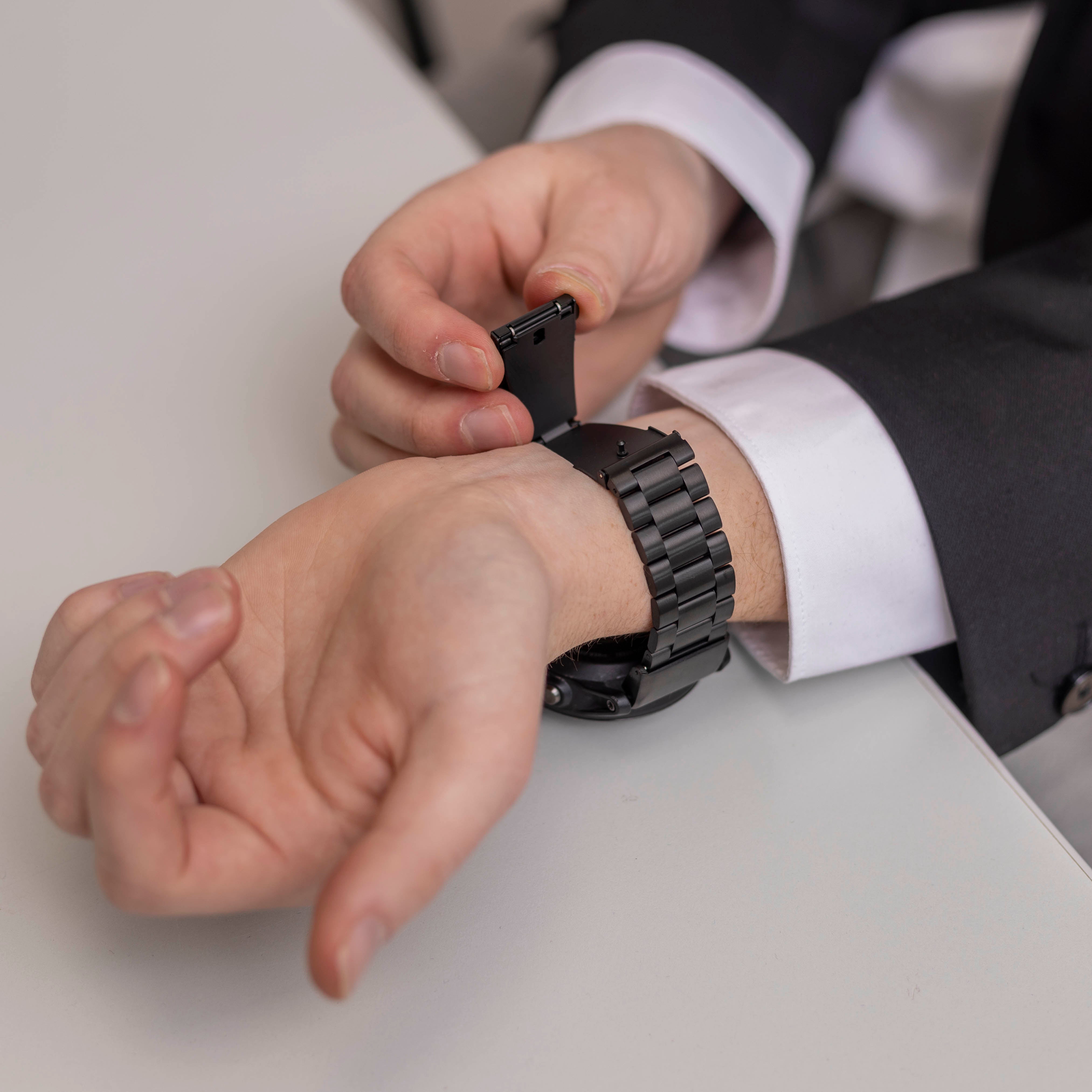 Bracelet acier Garmin Fenix 7x (noir)