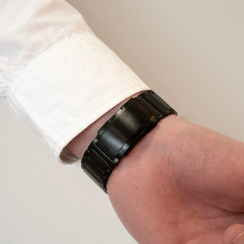 Titanium Strap 'One Push', black, lifestyle photo