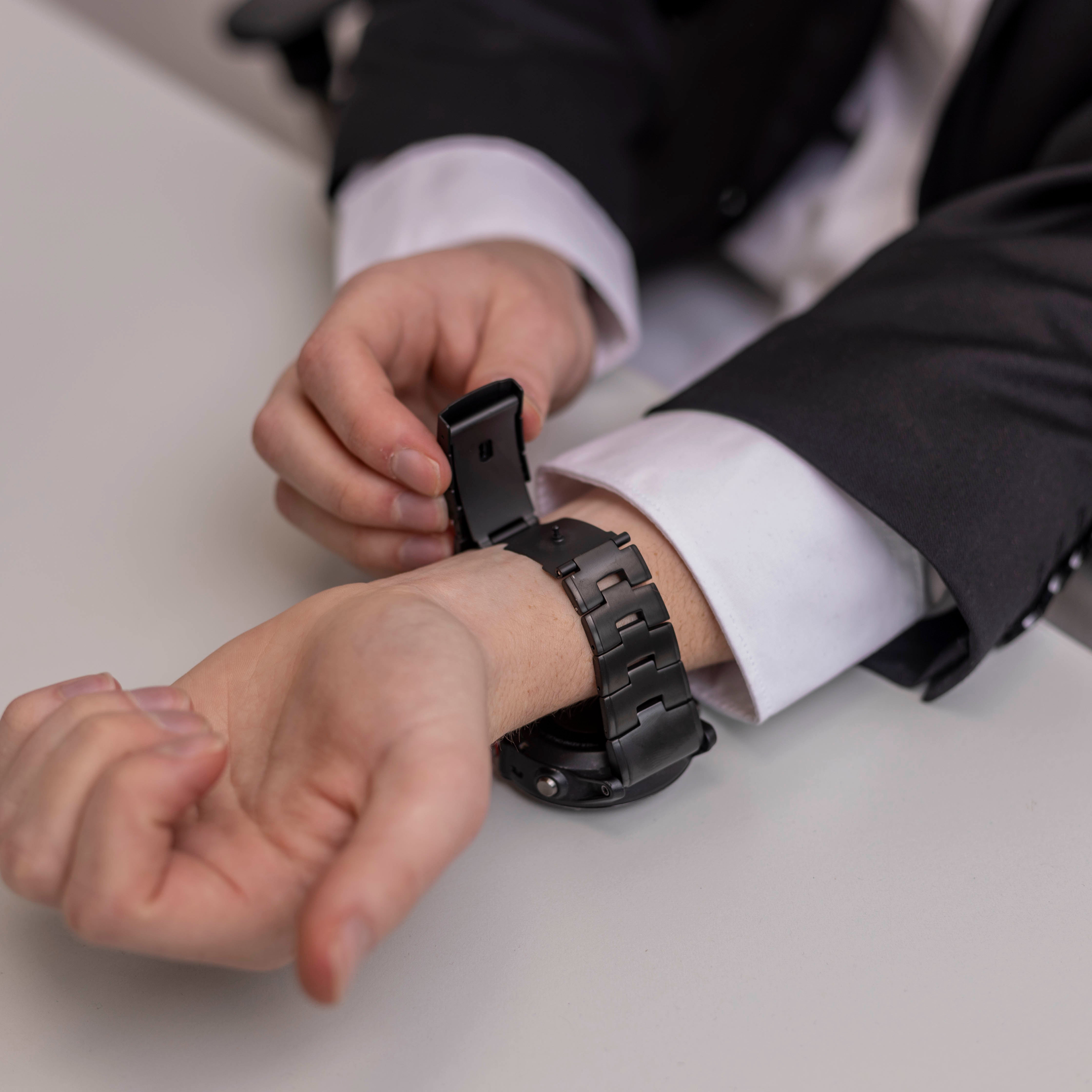 Bandz Bracelet à maillons en titane Garmin Quatix 3 / 6x / 7x Solar (noir)
