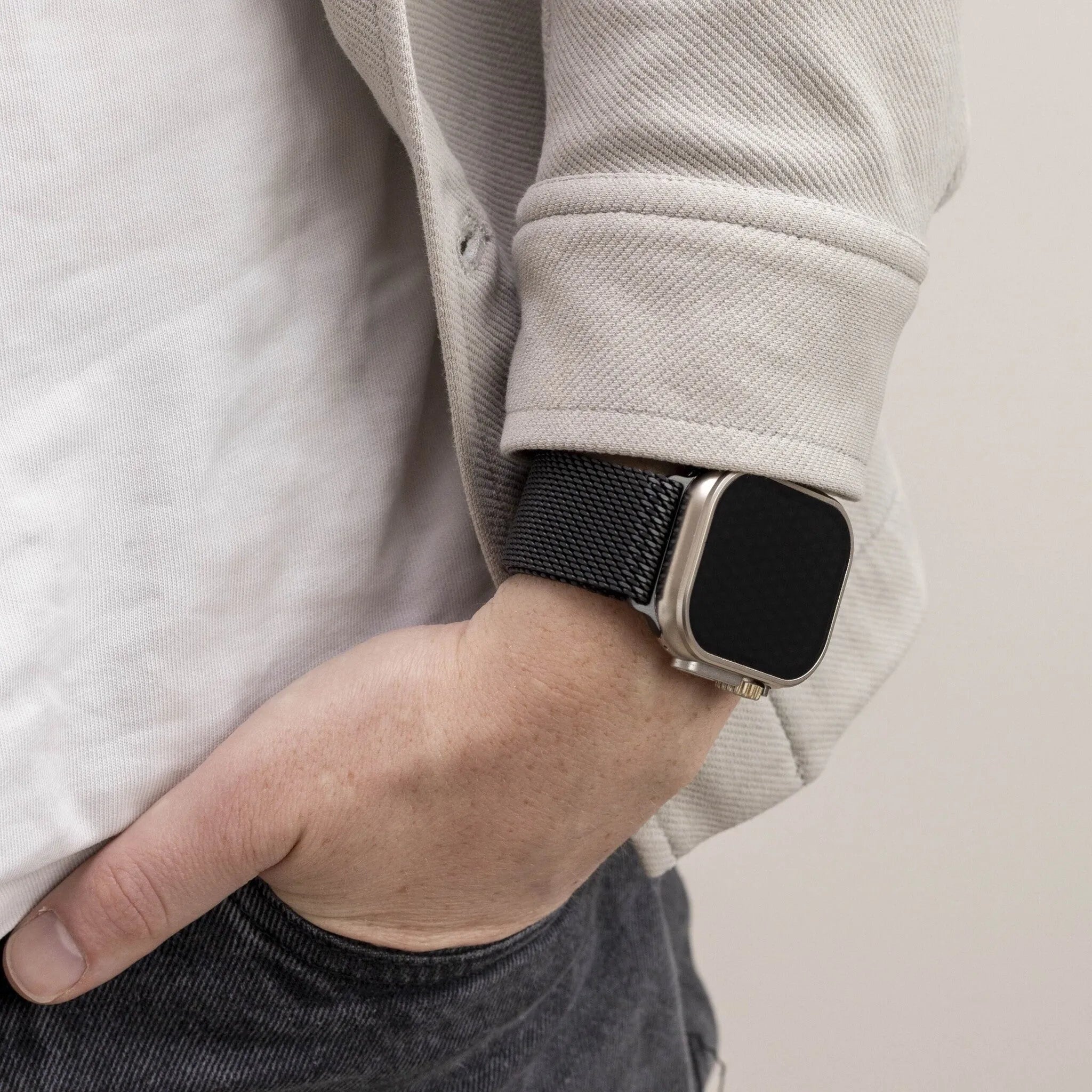 Bracelet Milanais en titane Apple Watch (noir)