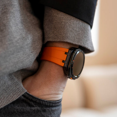 Bandz Bracelet silicone 'Luxe Liquid' Samsung Galaxy Watch Ultra (orange avec noir)
