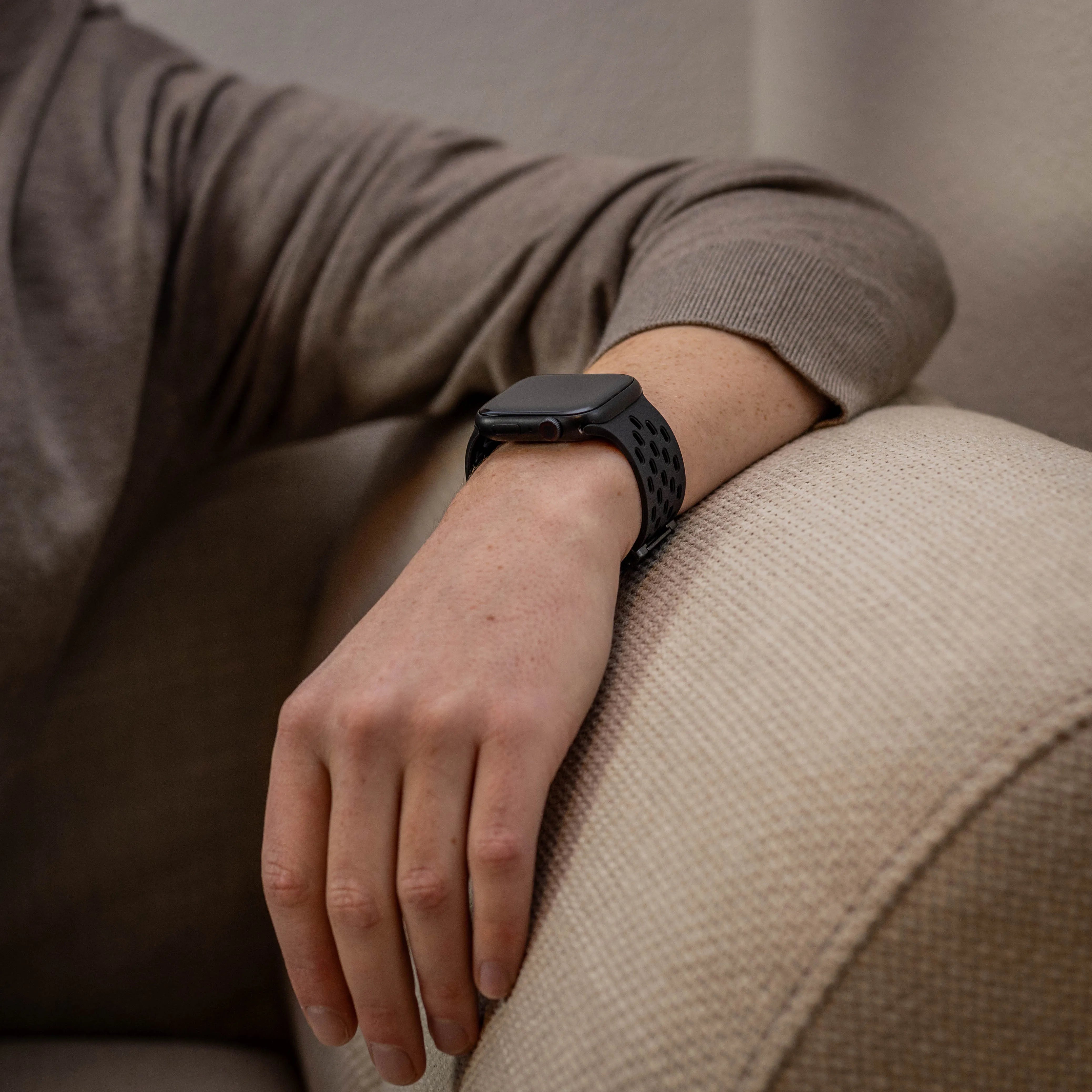 Bracelet silicone air avec P-buckle pour Apple Watch (noir)