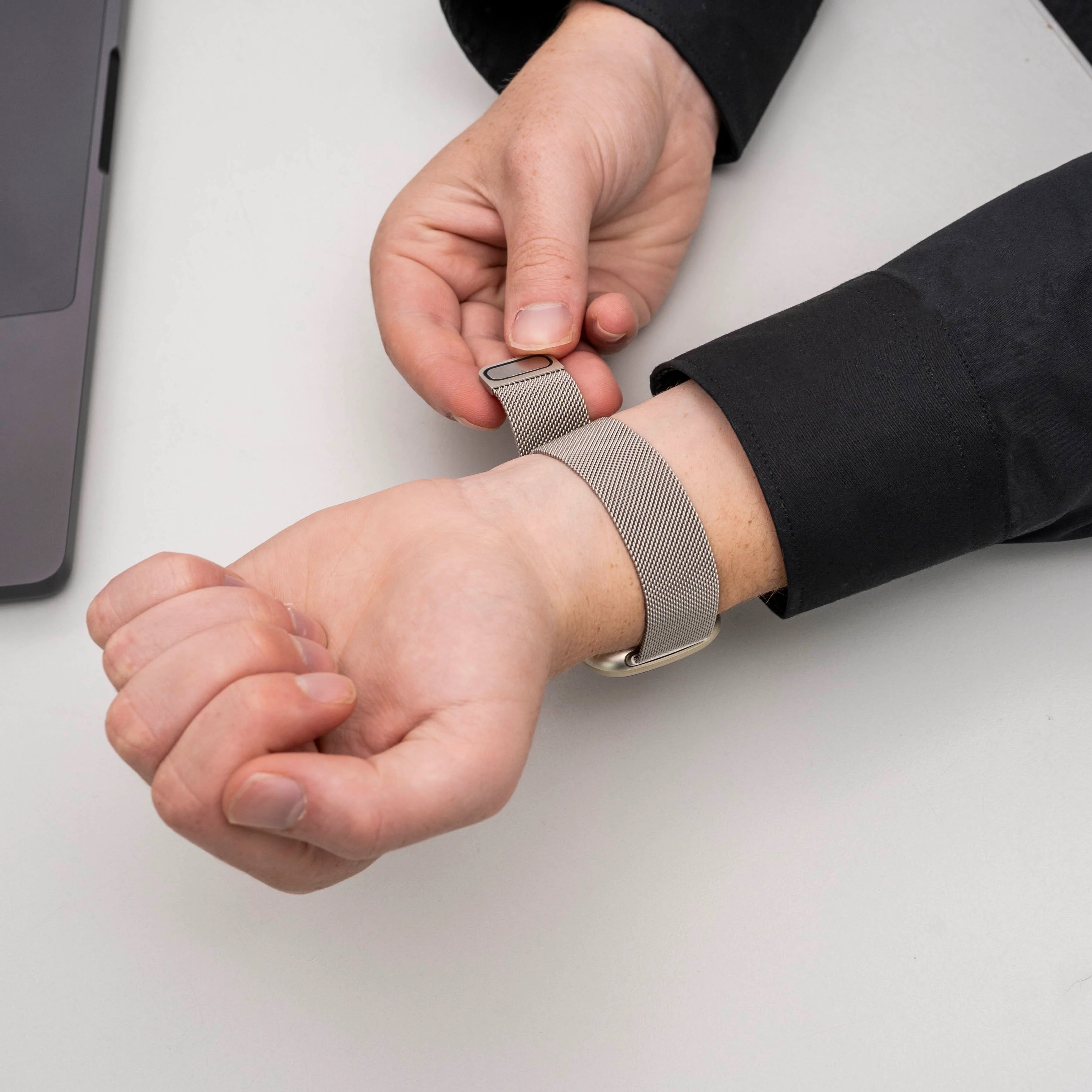 Bracelet Milanaise Fitbit Sense 2 (lumière stellaire)