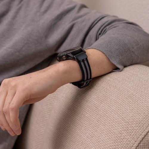 Bracelet nylon à boucle Garmin Fenix 9 Pro - 51mm (noir/gris)