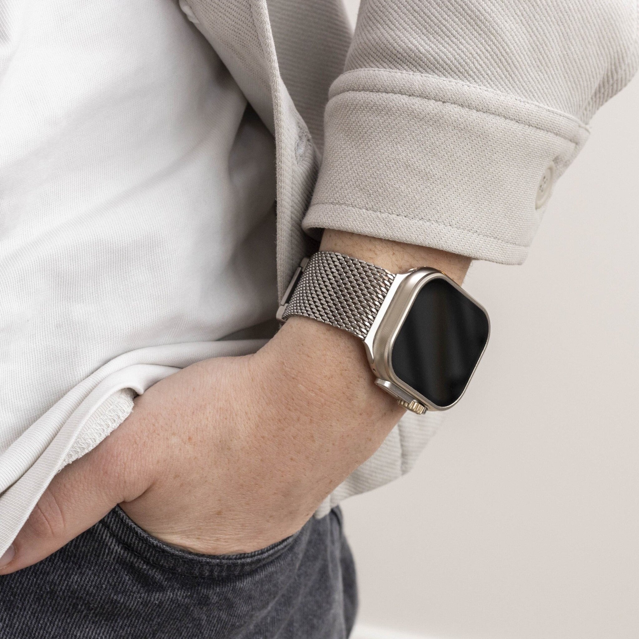 Bracelet milanais moderne Apple Watch Ultra (titane)