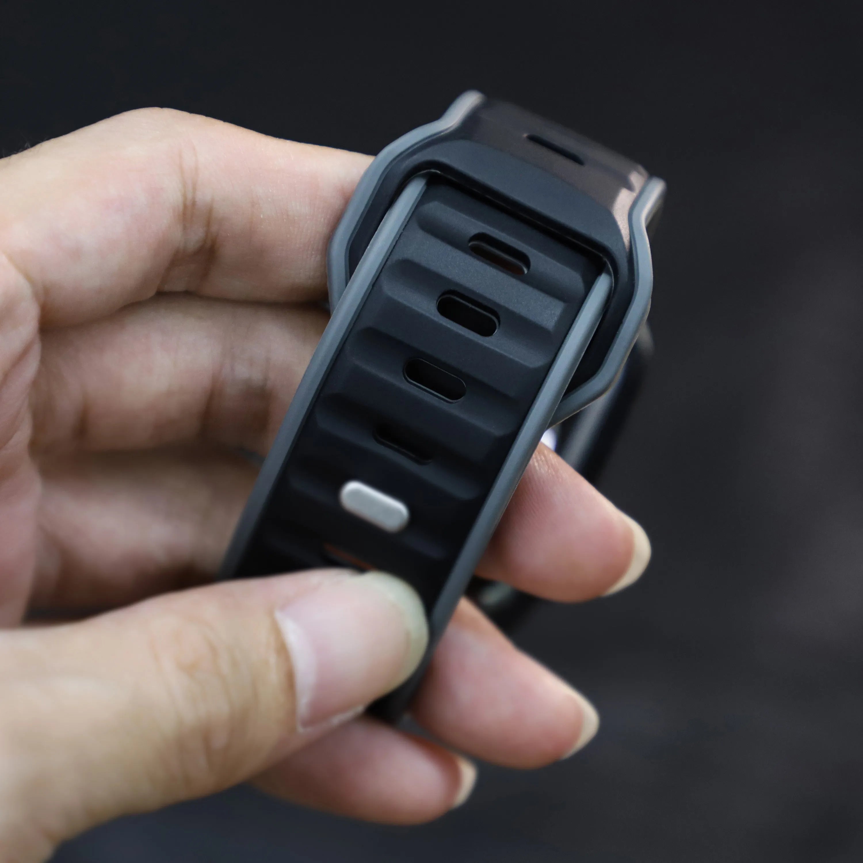 Bracelet silicone outdoor pour Apple Watch (noir/gris)