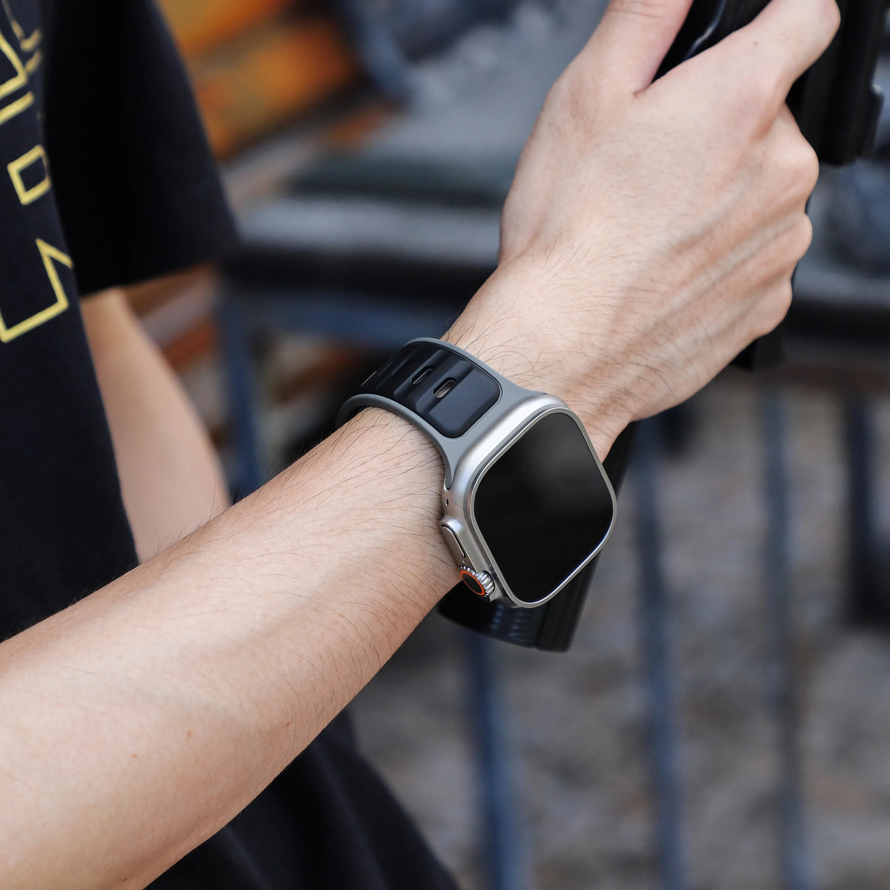 Bracelet silicone outdoor pour Apple Watch (noir/gris)