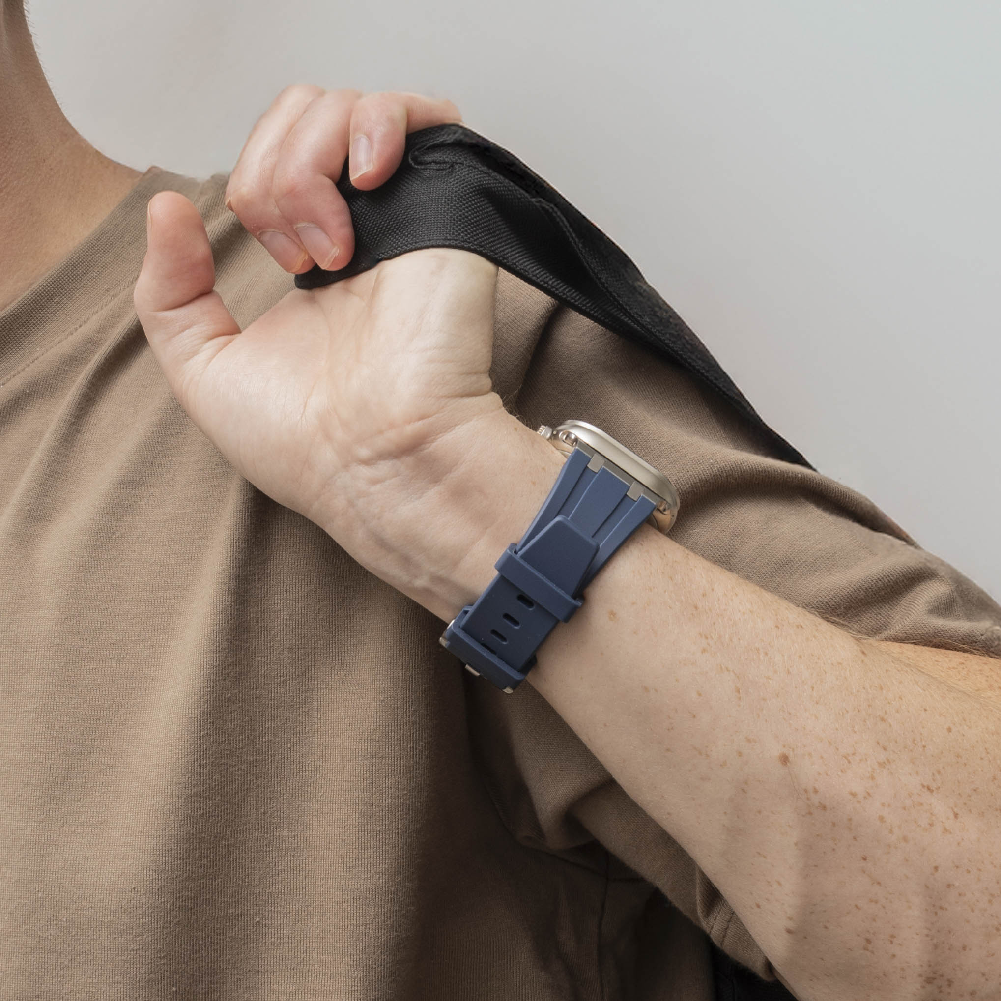 Bracelet silicone 'Luxury Liquid' Apple Watch Ultra (bleu titane)