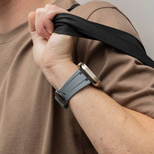 Bracelet silicone 'Luxury Liquid' Apple Watch Ultra (gris foncé avec noir)