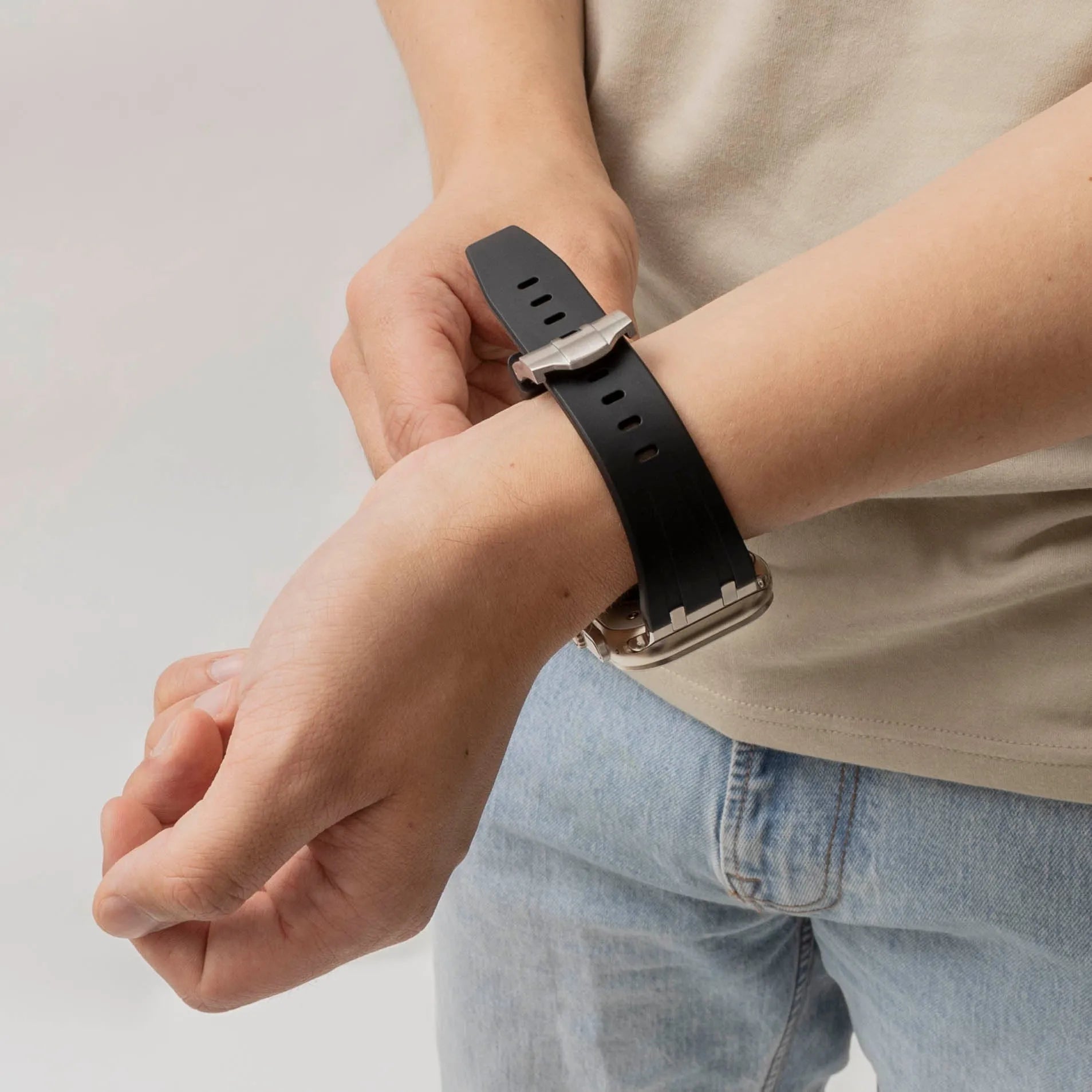 Bracelet silicone de luxe liquide Apple Watch (noir avec argent)
