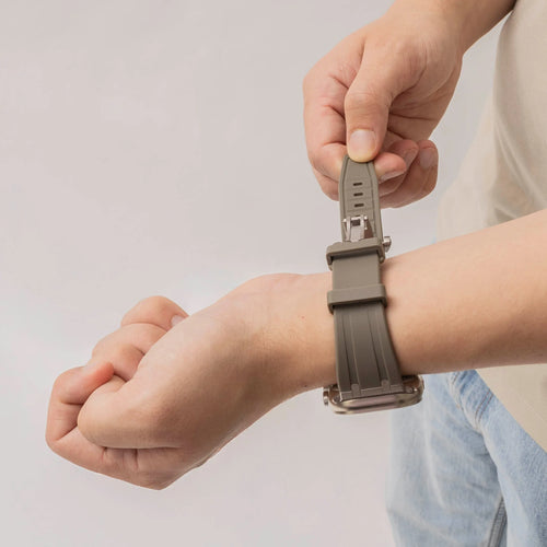 Silicone Strap 'Luxe Liquid', brown with silver, lifestyle photo