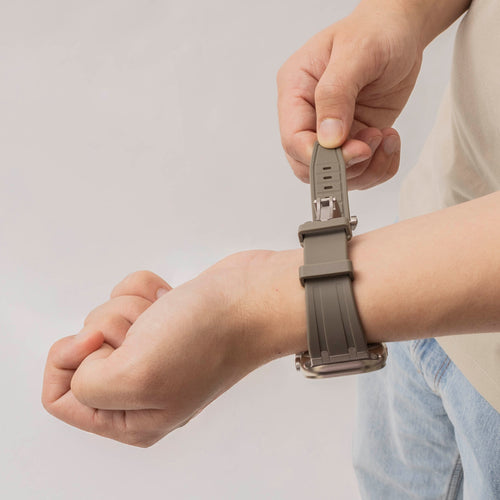 Silicone Strap 'Luxe Liquid', brown with titanium, lifestyle photo