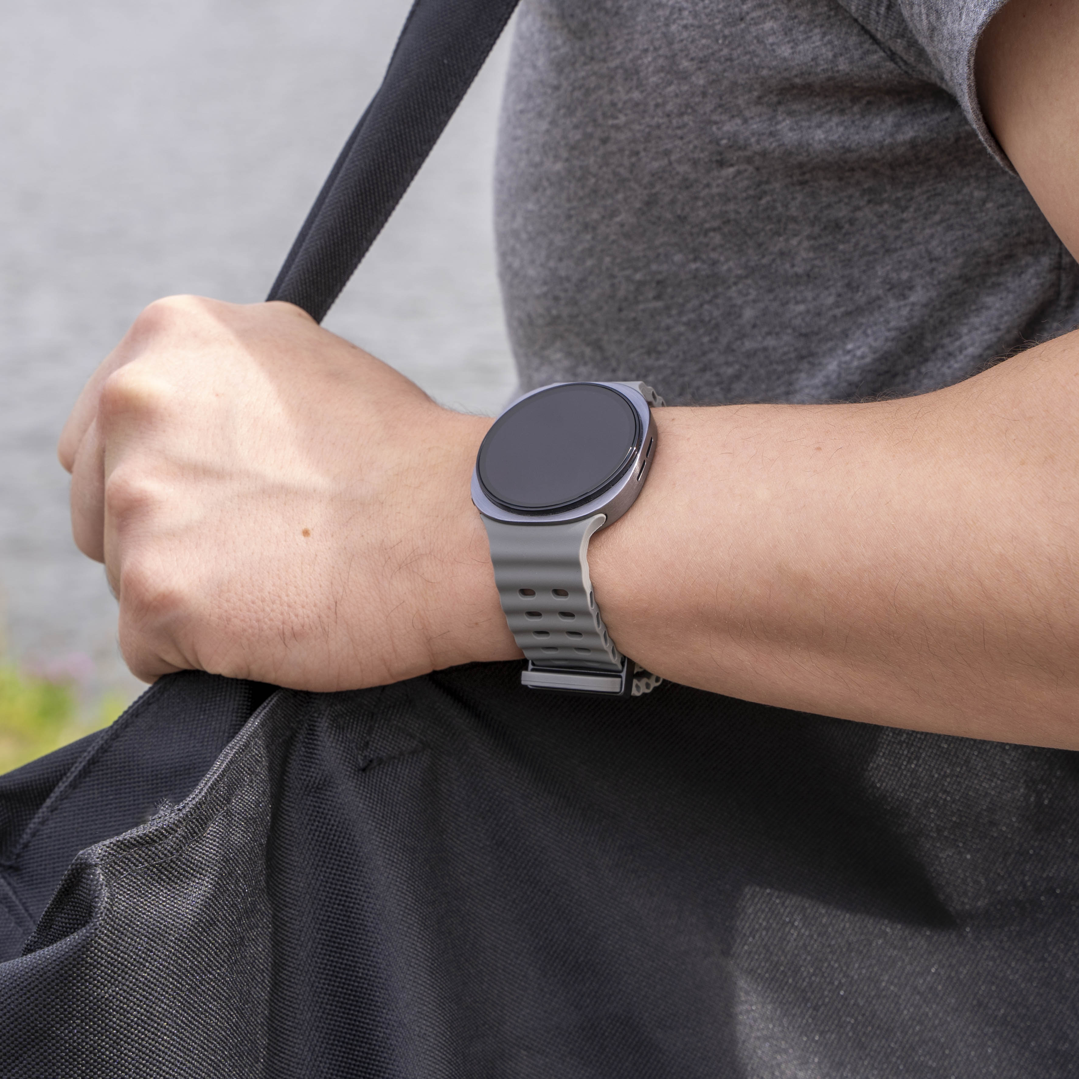 Samsung Galaxy Watch 9 - 40mm Ocean Strap (Grey)