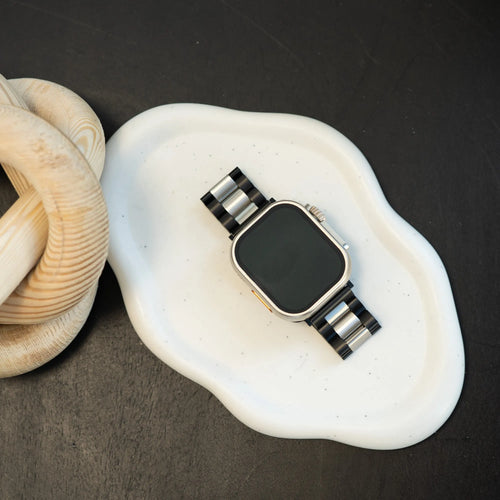 Steel Strap, black/silver, lifestyle photo