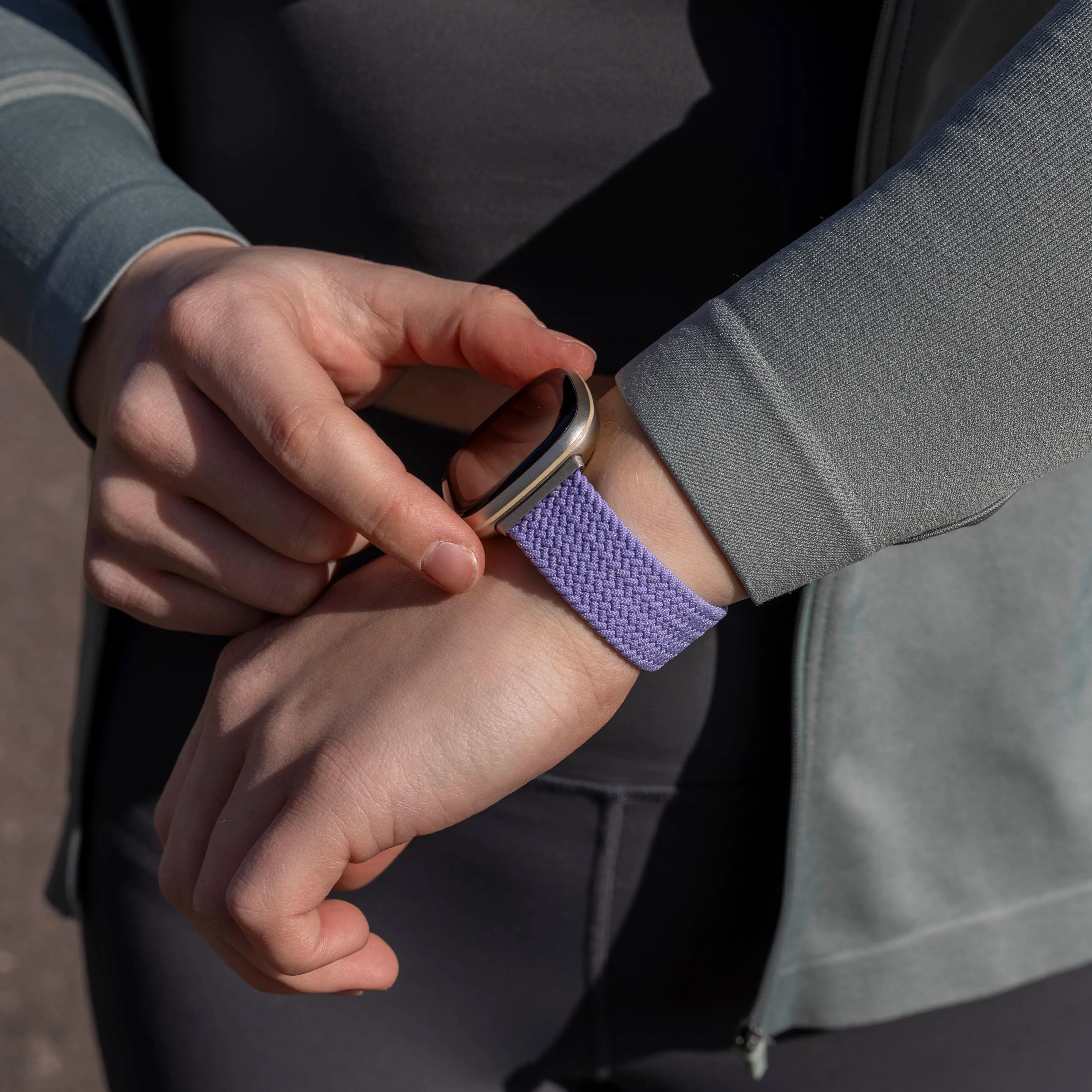 Bracelet tressé réglable Fitbit Sense (lila)