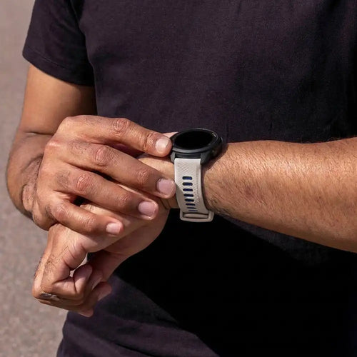 Bracelet sport á boucle Garmin Vivoactive 5 (beige/noir)