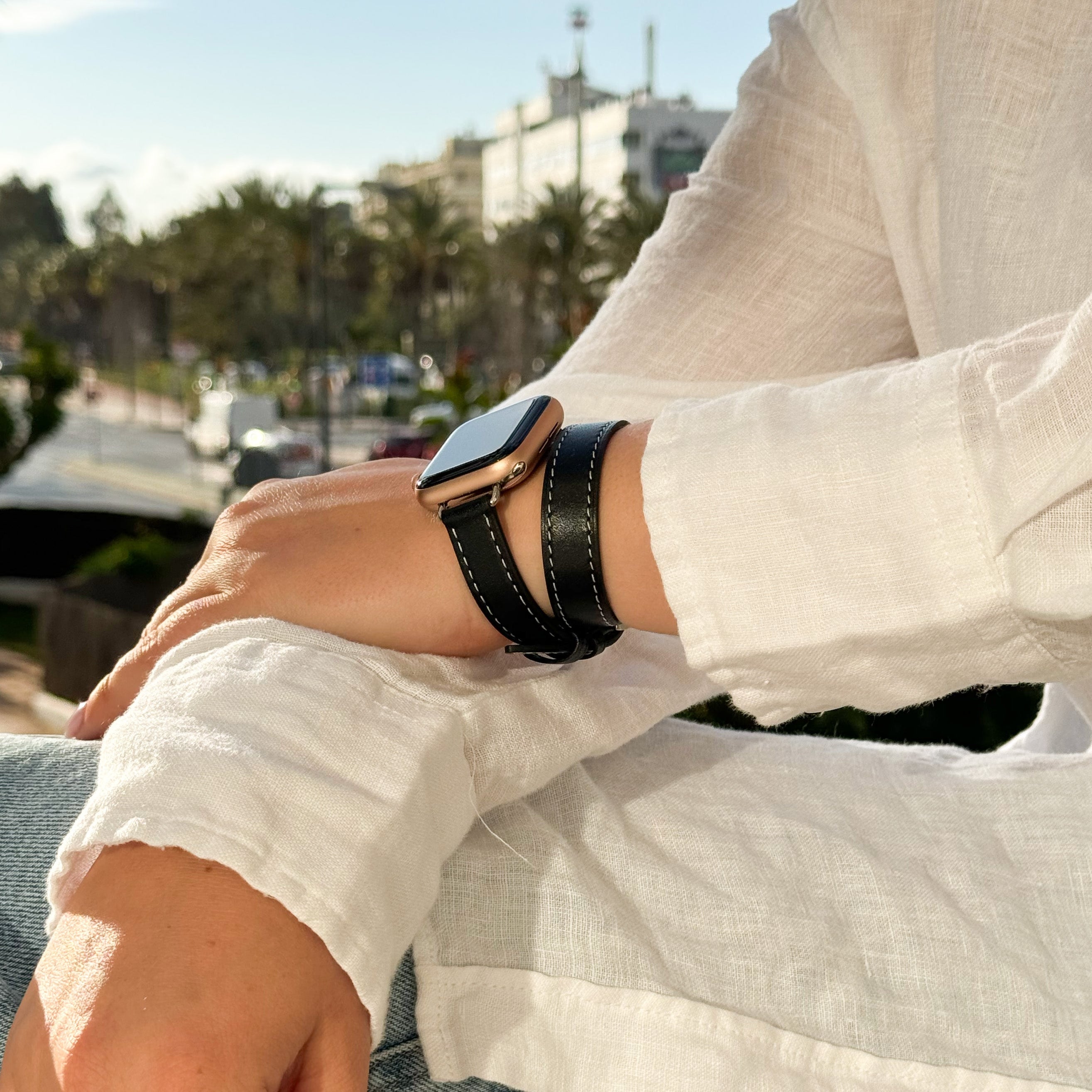 Apple Watch Leather Double Tour Strap (Black)