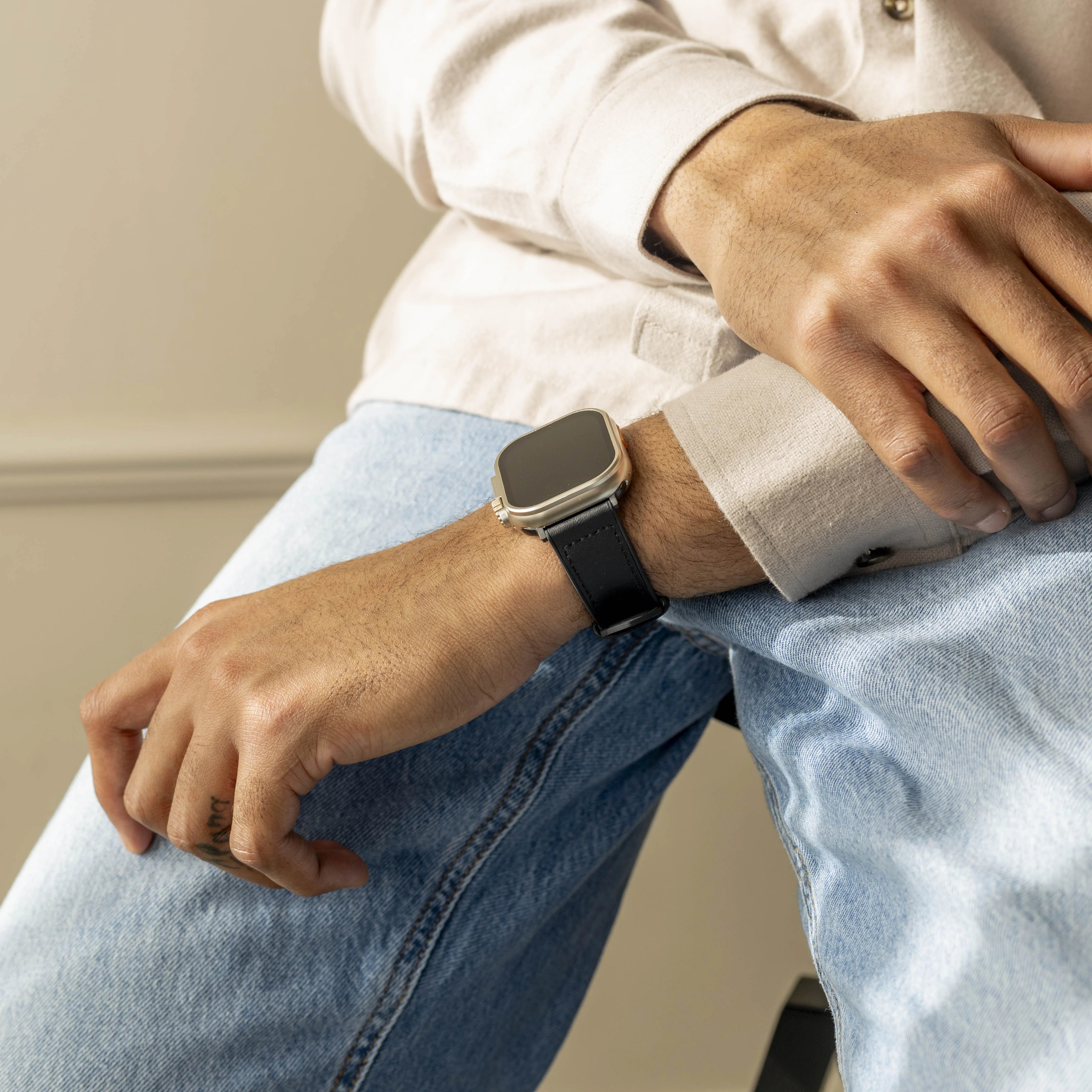 Bracelet cuir hybride à boucle Apple Watch (noir)