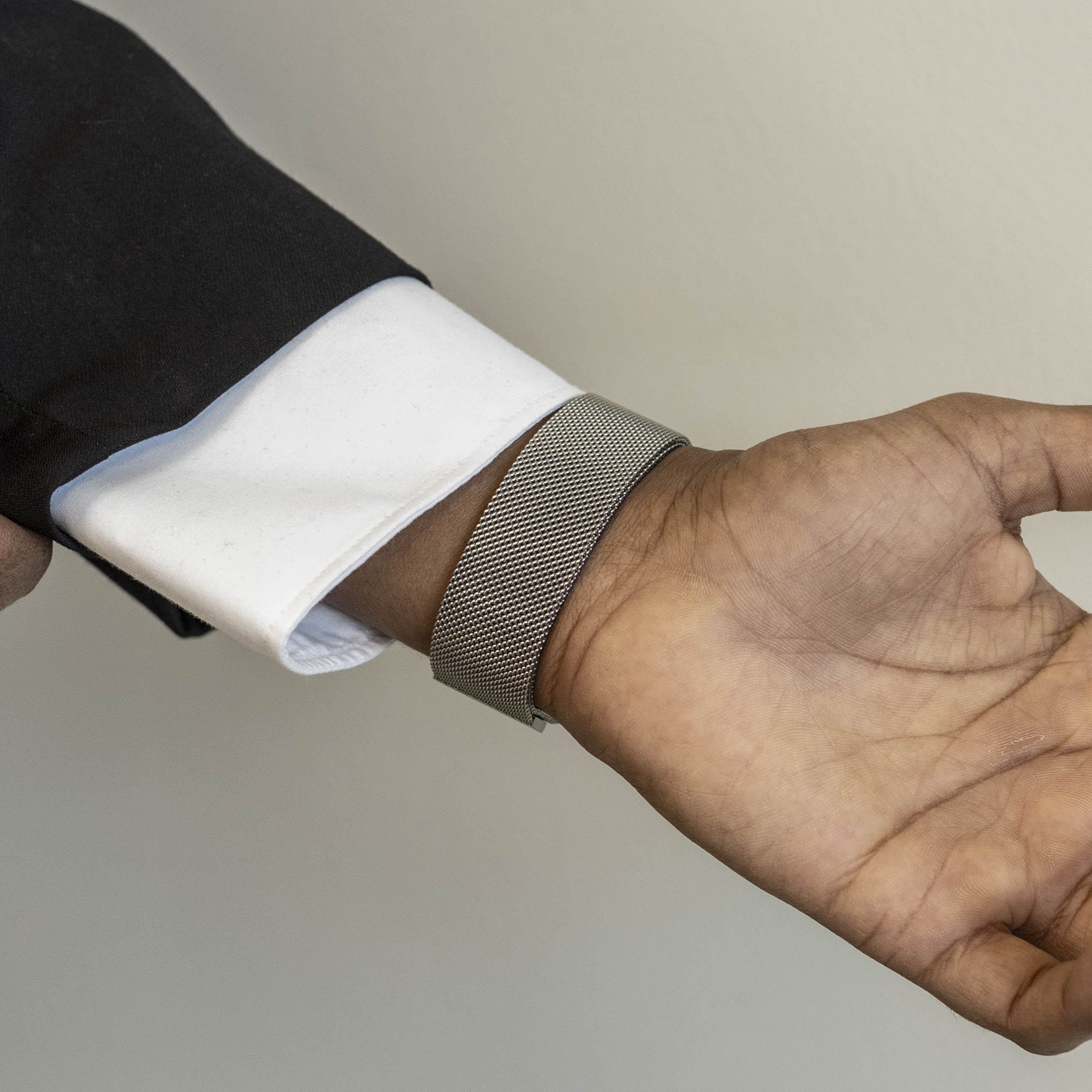 Bracelet milanais Garmin Venu 4 - 45mm (titane)