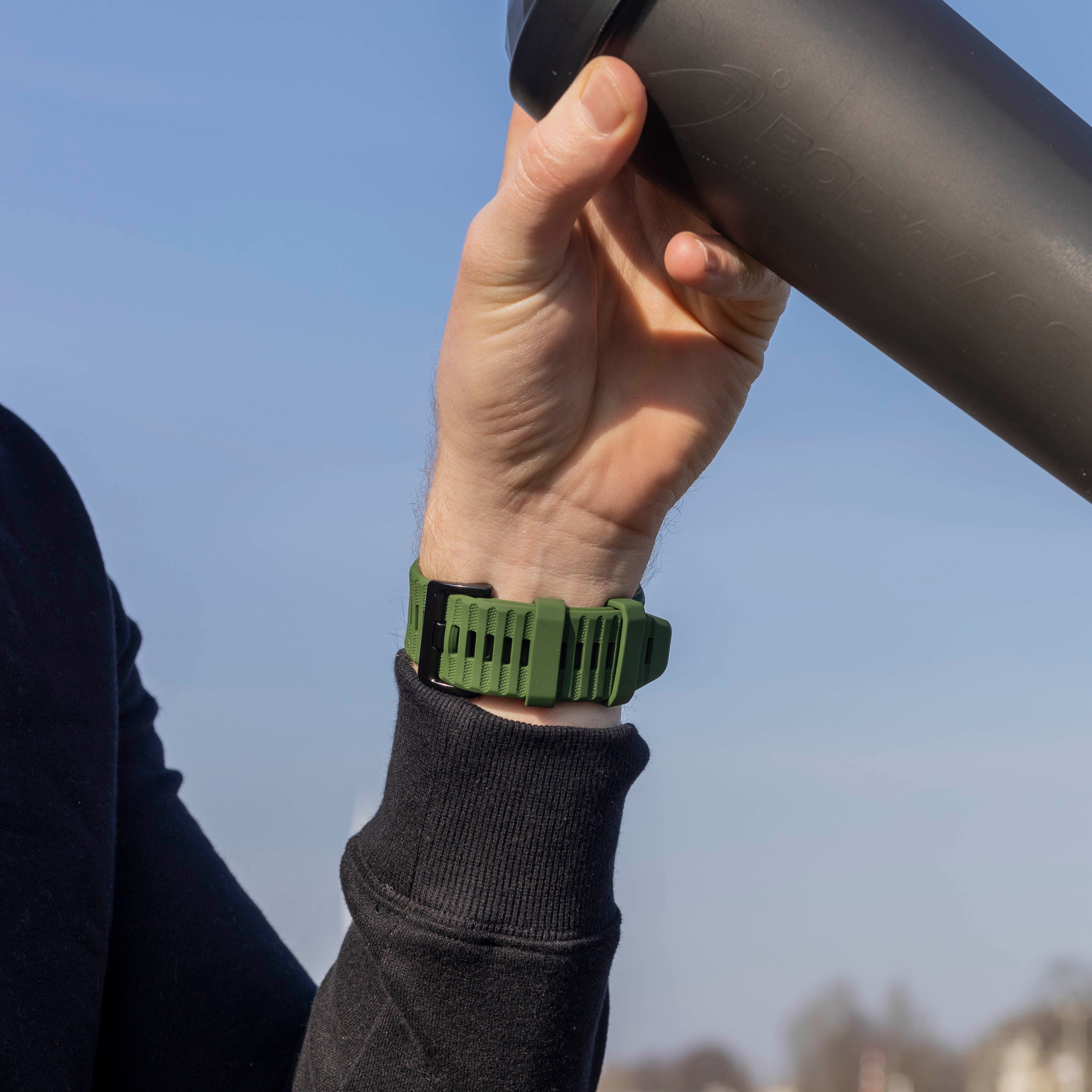 Bandz Bracelet silicone avec boucle Garmin Fenix 7x (vert foncé)