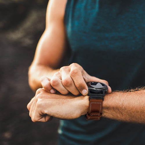 Bracelet cuir premium Garmin Descent G2 (marron foncé)