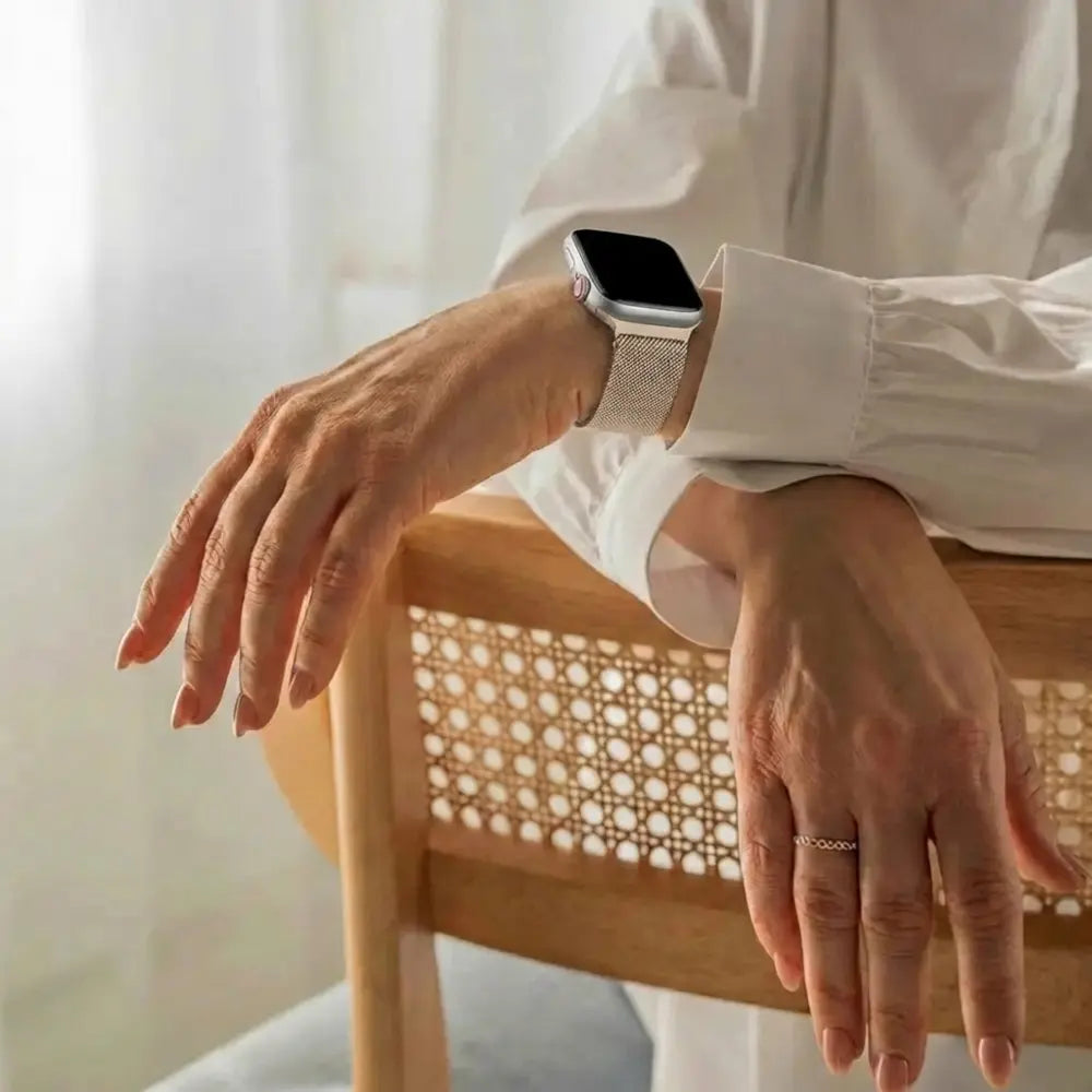 Bandz Apple Watch Milanese Strap 'Classic' (Starlight)