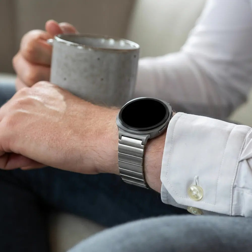 Bandz Samsung Galaxy Watch 8 - 40mm titanium band 'One Bead' (zilver)