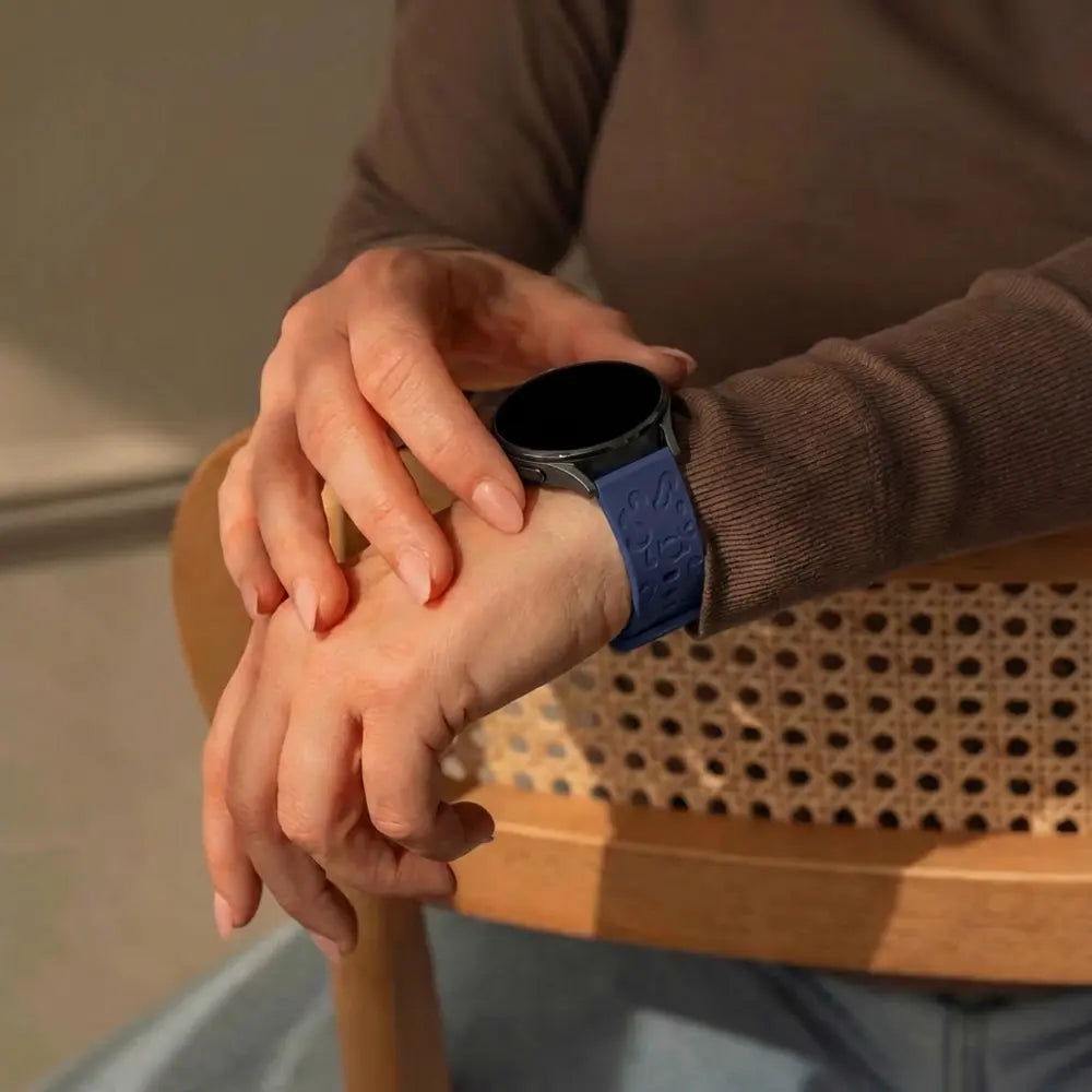 Bandz Garmin Vivoactive 6 Silicone Strap 'Leopard' (Dark Blue)