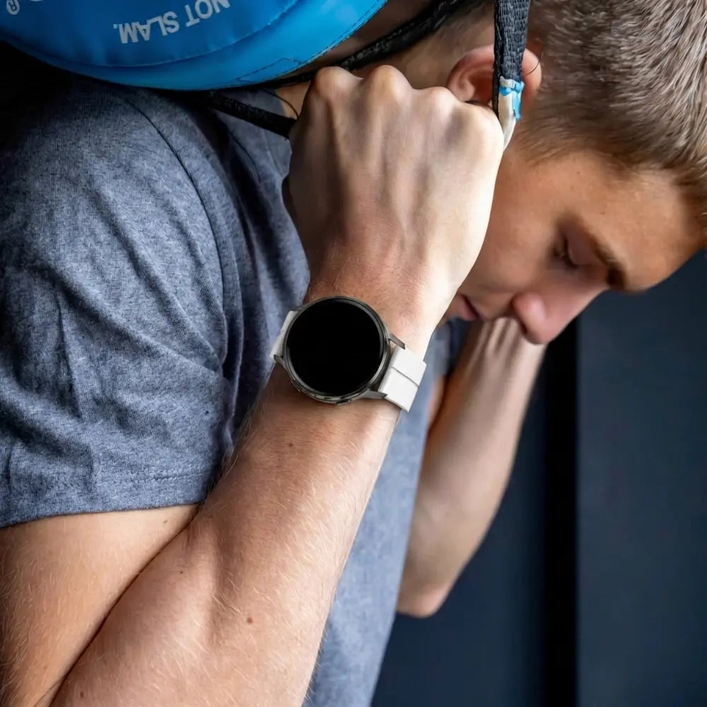 Bandz Garmin Venu 4 - 45mm Silicone Strap with D-Buckle (White)