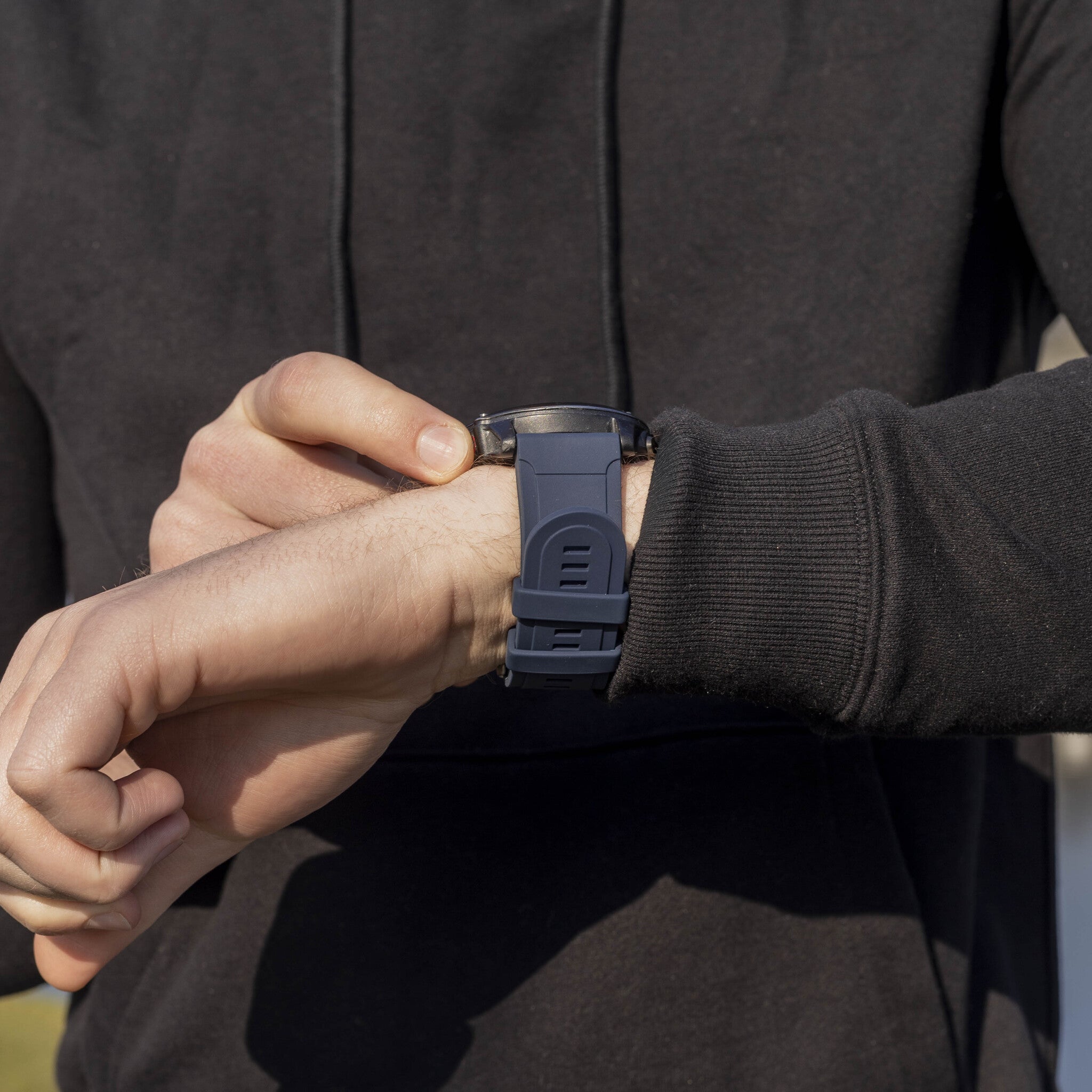 Bracelet silicone brillante Garmin Fenix 7x (bleu foncé)