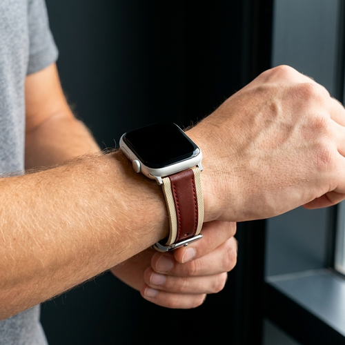Bracelet cuir hybride slim Apple Watch (beige/rouge)
