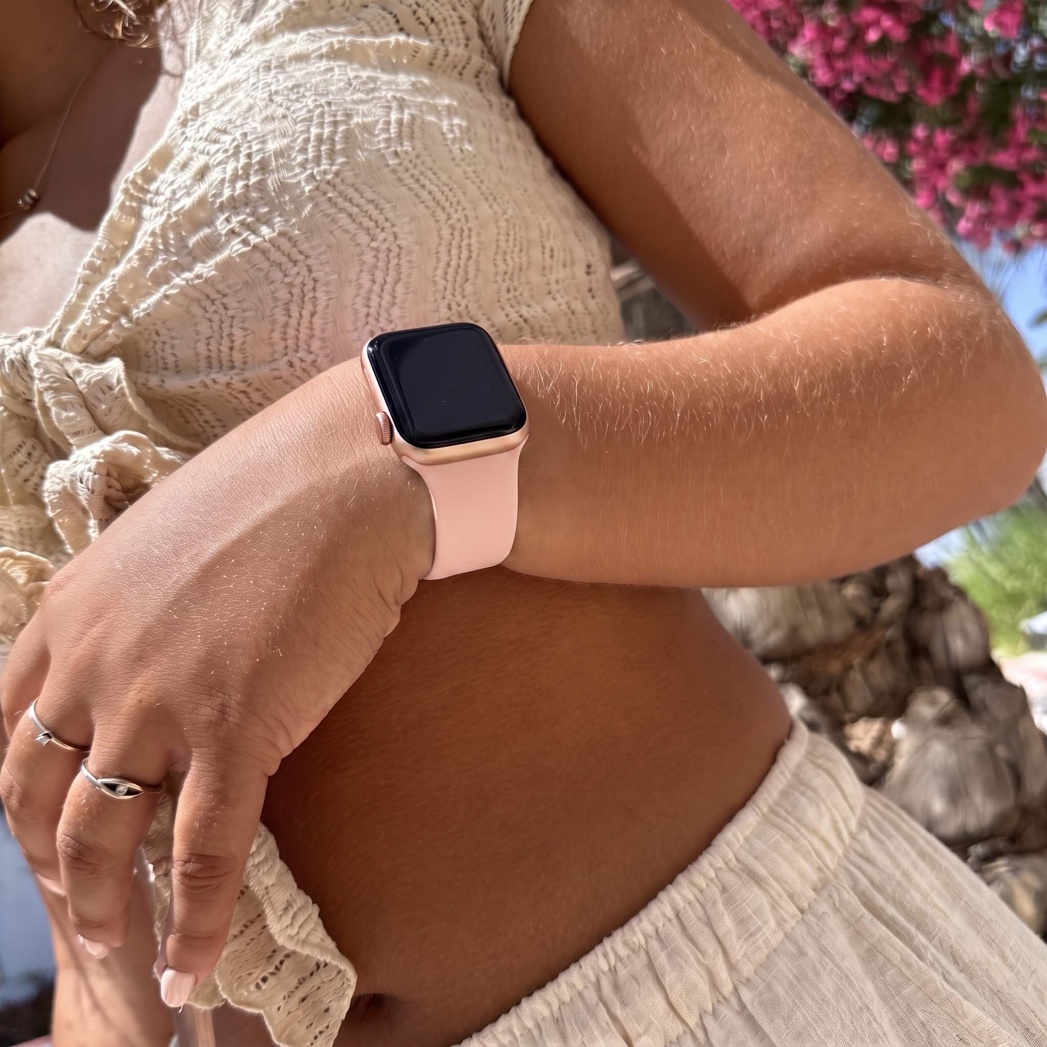 xoxo Wildhearts Apple Watch Silicone Strap (Light Pink)