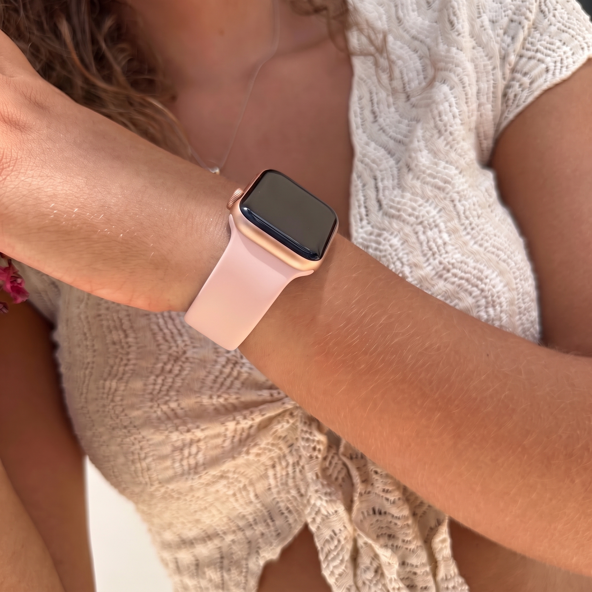 xoxo Wildhearts Apple Watch Silicone Strap (Light Pink)
