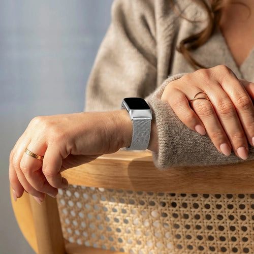 Bracelet Milanais Fitbit Charge 5 (argent)