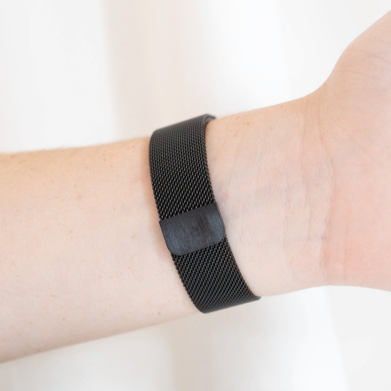 Bracelet Milanais Fitbit Charge 5 (noir)