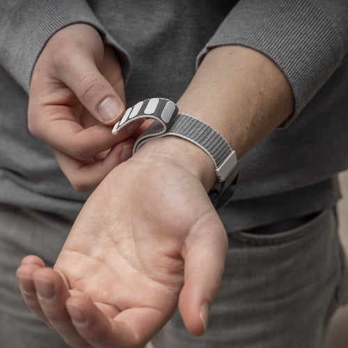 Garmin Fenix 8 Pro - 51mm Nylon Strap (Seashell)