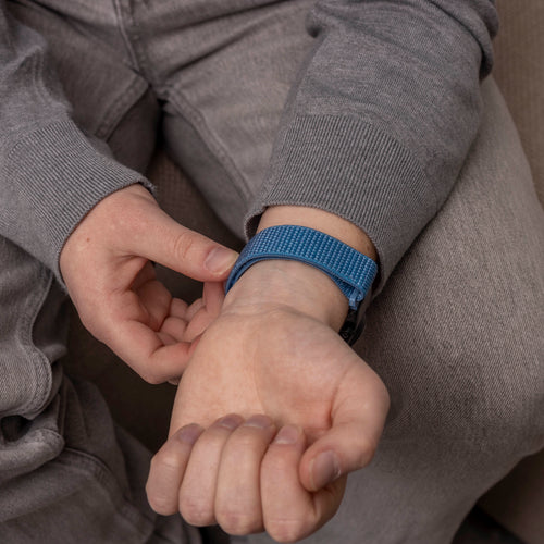 Bracelet nylon Garmin Fenix 8 - 51mm (bleu clair)