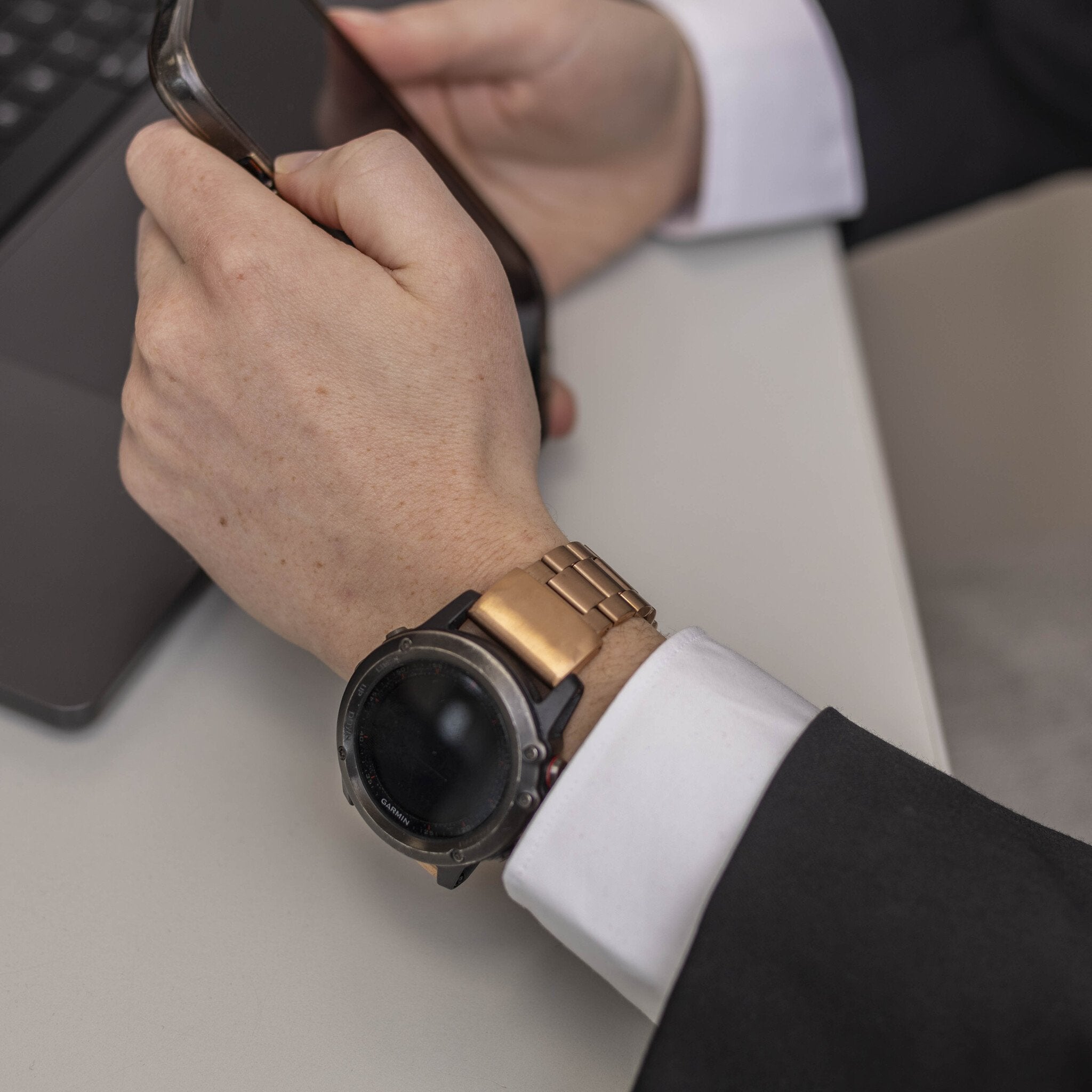 Garmin Descent G2 Steel Strap (Rose Gold)