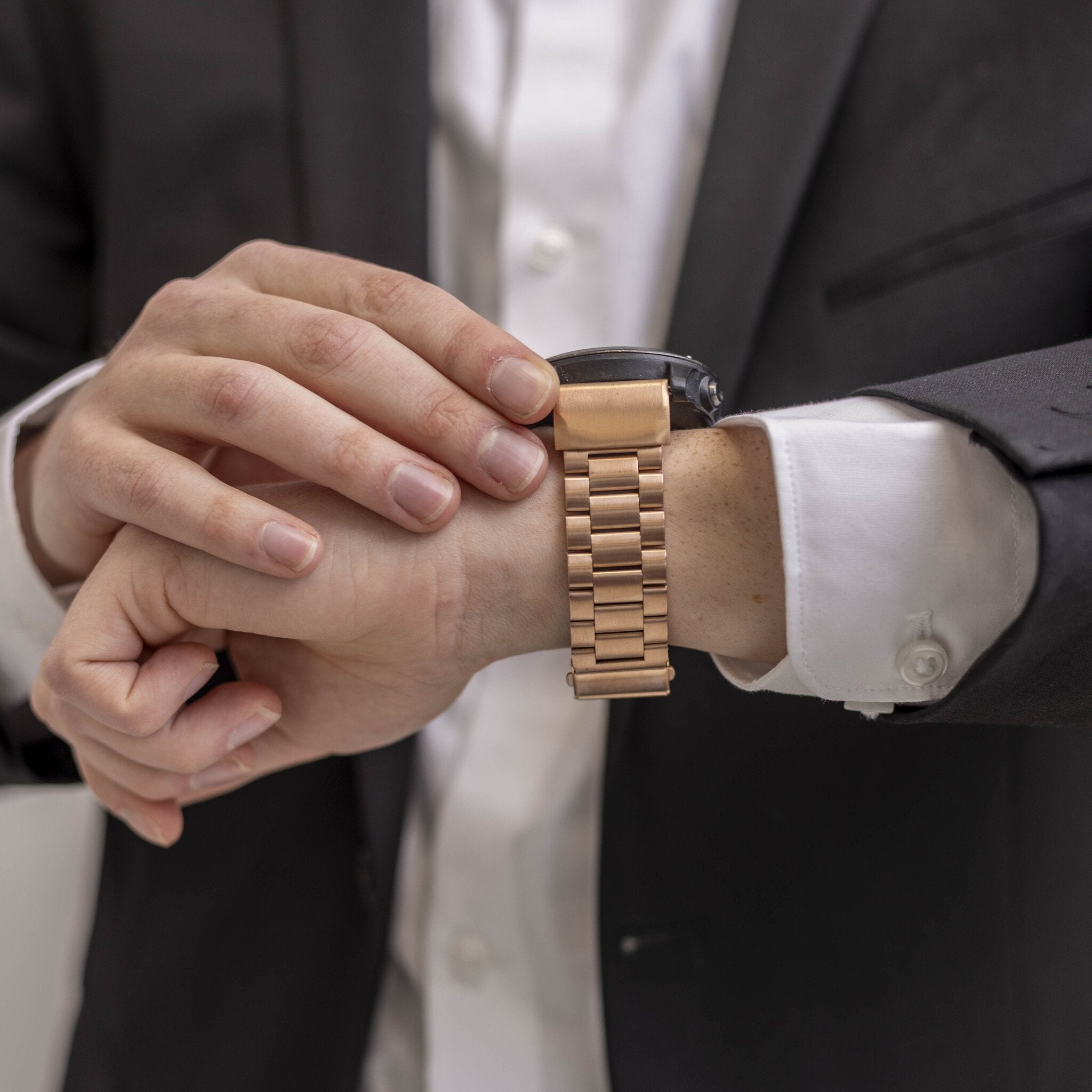 Garmin Descent G2 Steel Strap (Rose Gold)