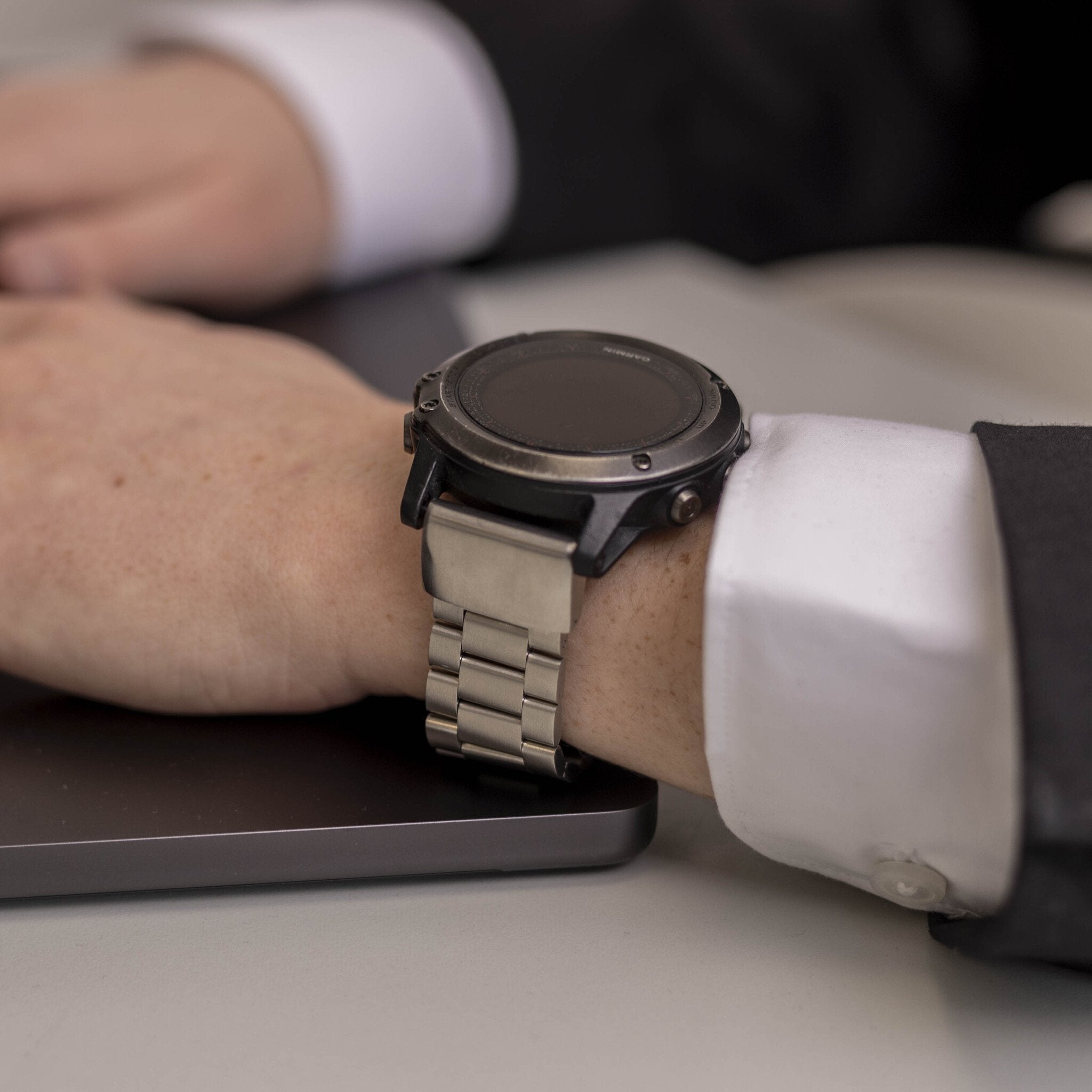 Garmin Fenix 8 Pro - 47mm Steel Strap (Silver)