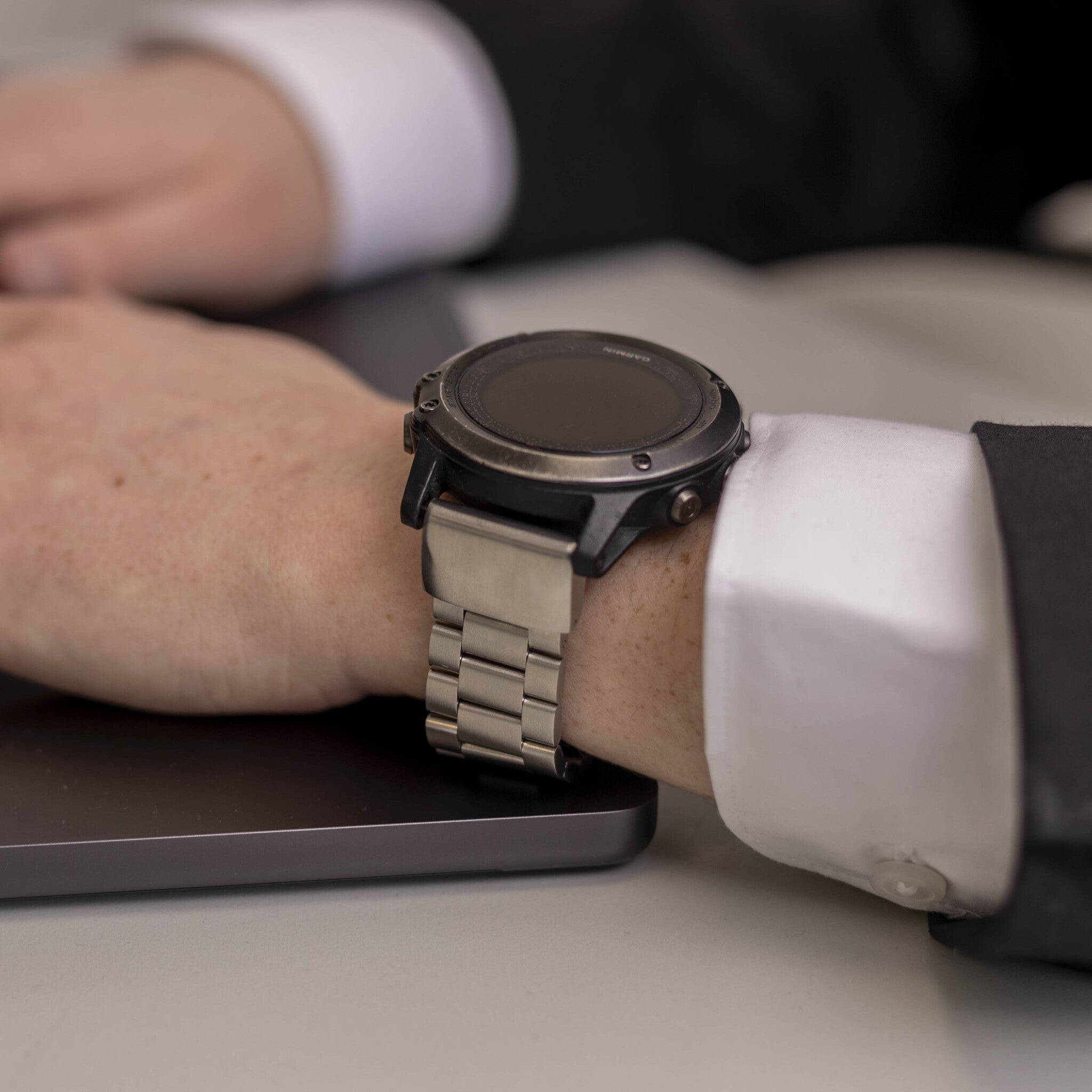 Bracelet acier Garmin Forerunner 955 (argent)