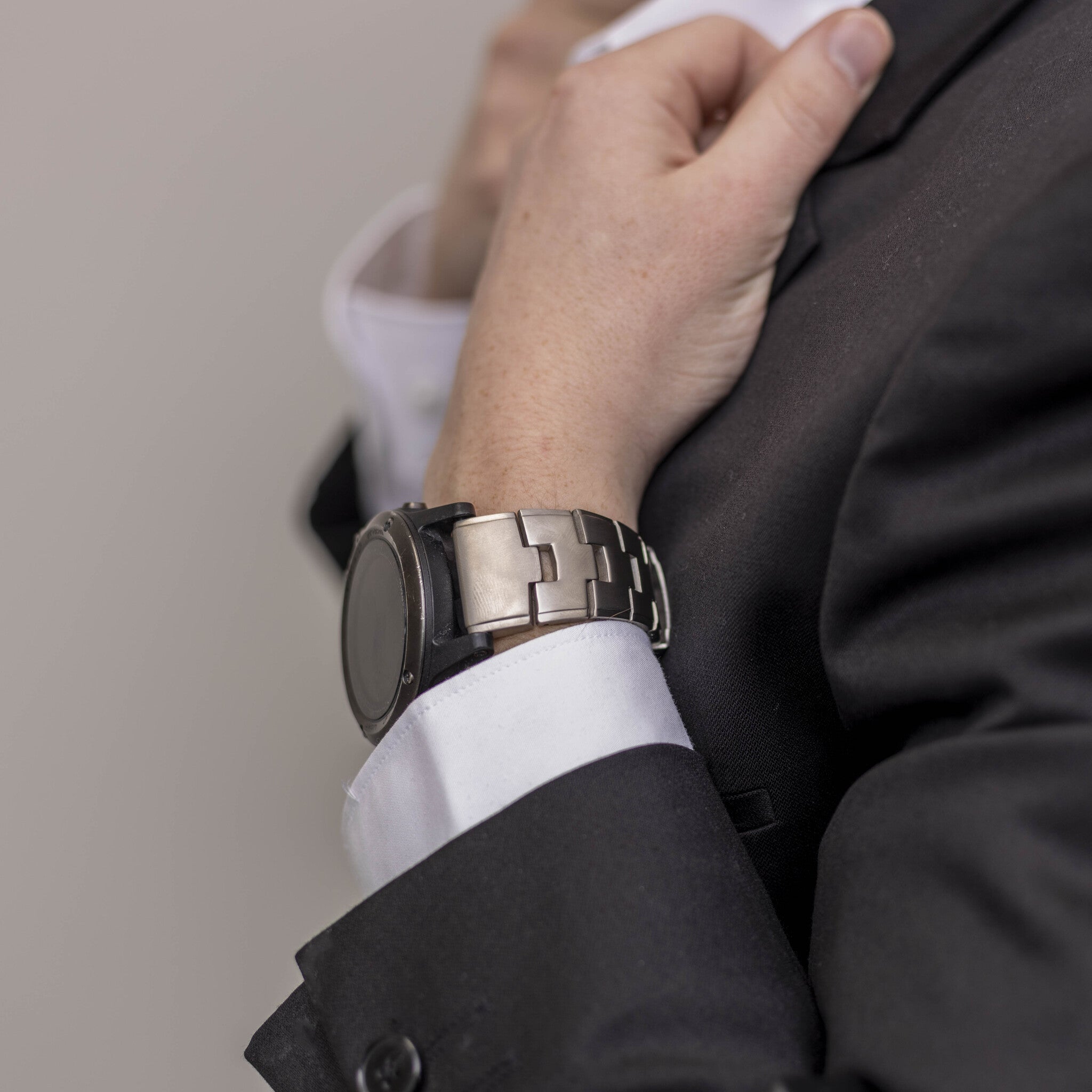 Bracelet titane Garmin Tactix 8 - 51mm (argent)