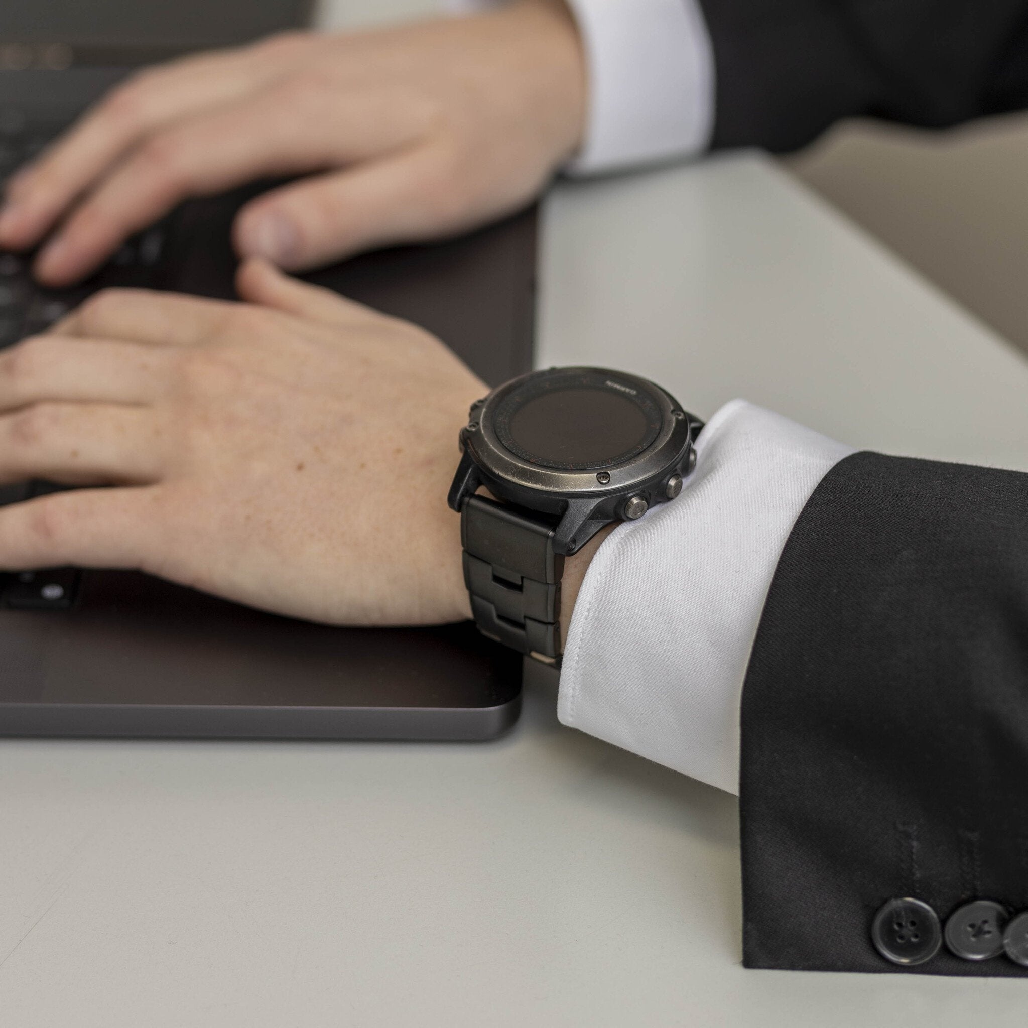 Bracelet titane Garmin Approach S60 (noir)