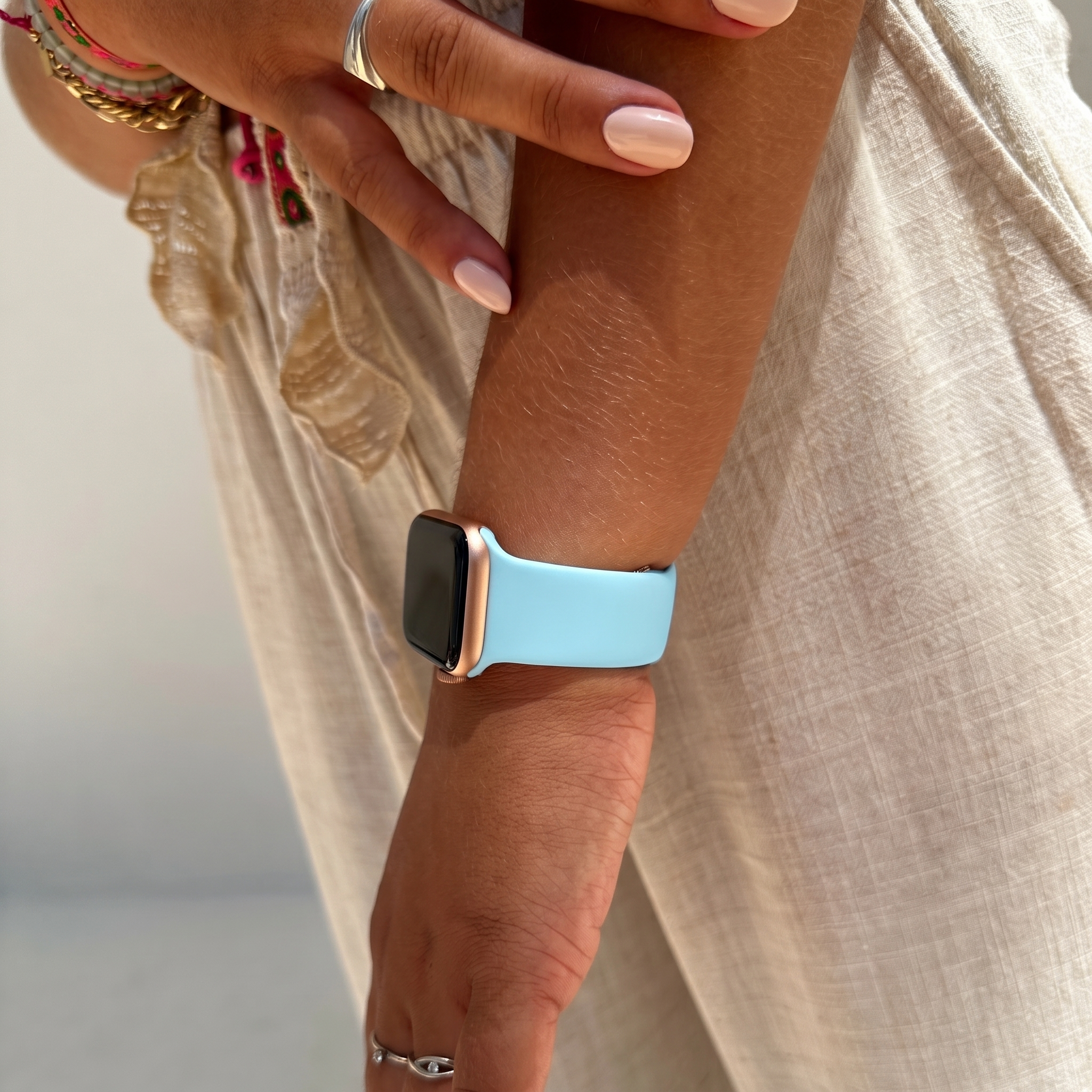 xoxo Wildhearts Bracelet silicone Apple Watch (bleu clair)