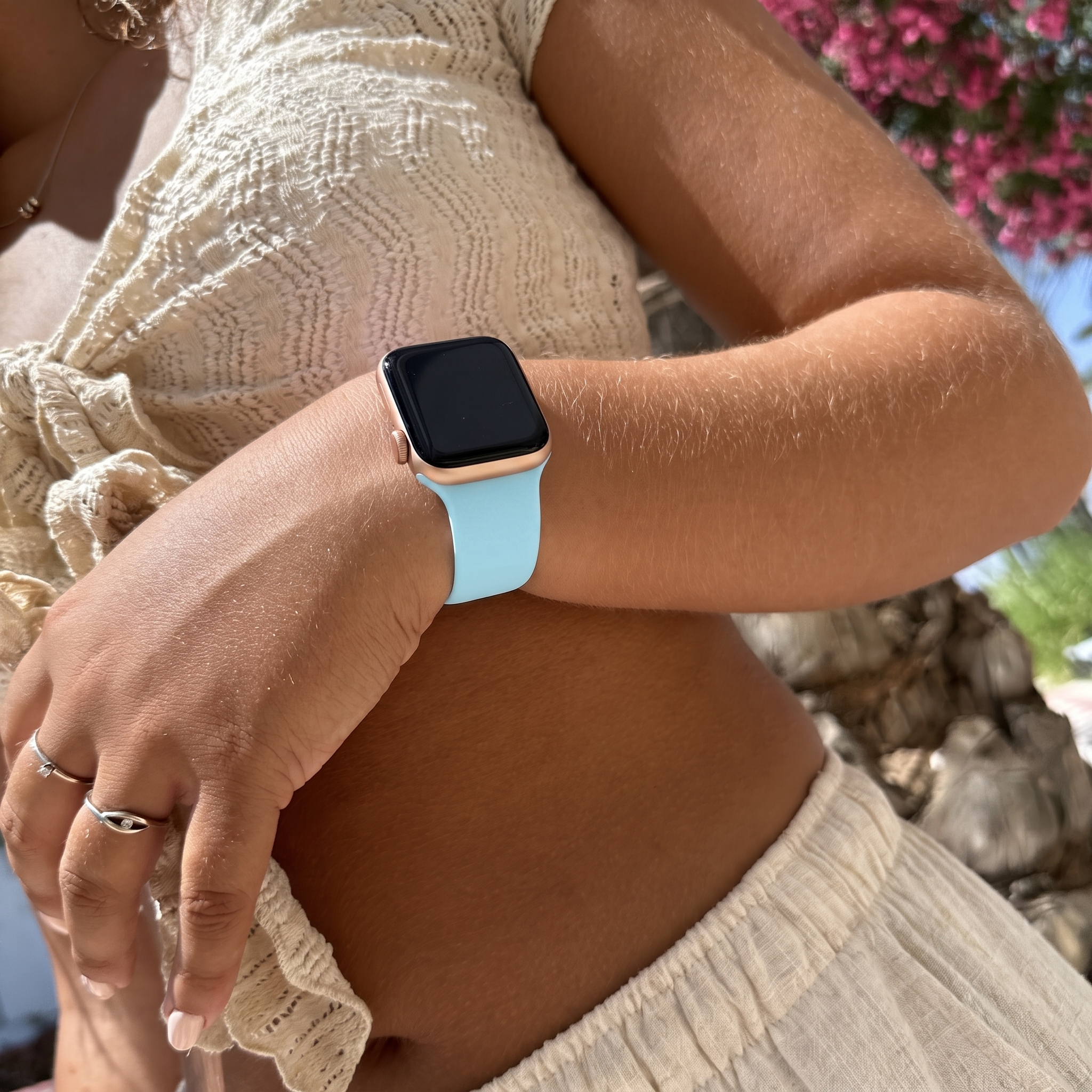 xoxo Wildhearts Bracelet silicone Apple Watch (bleu clair)